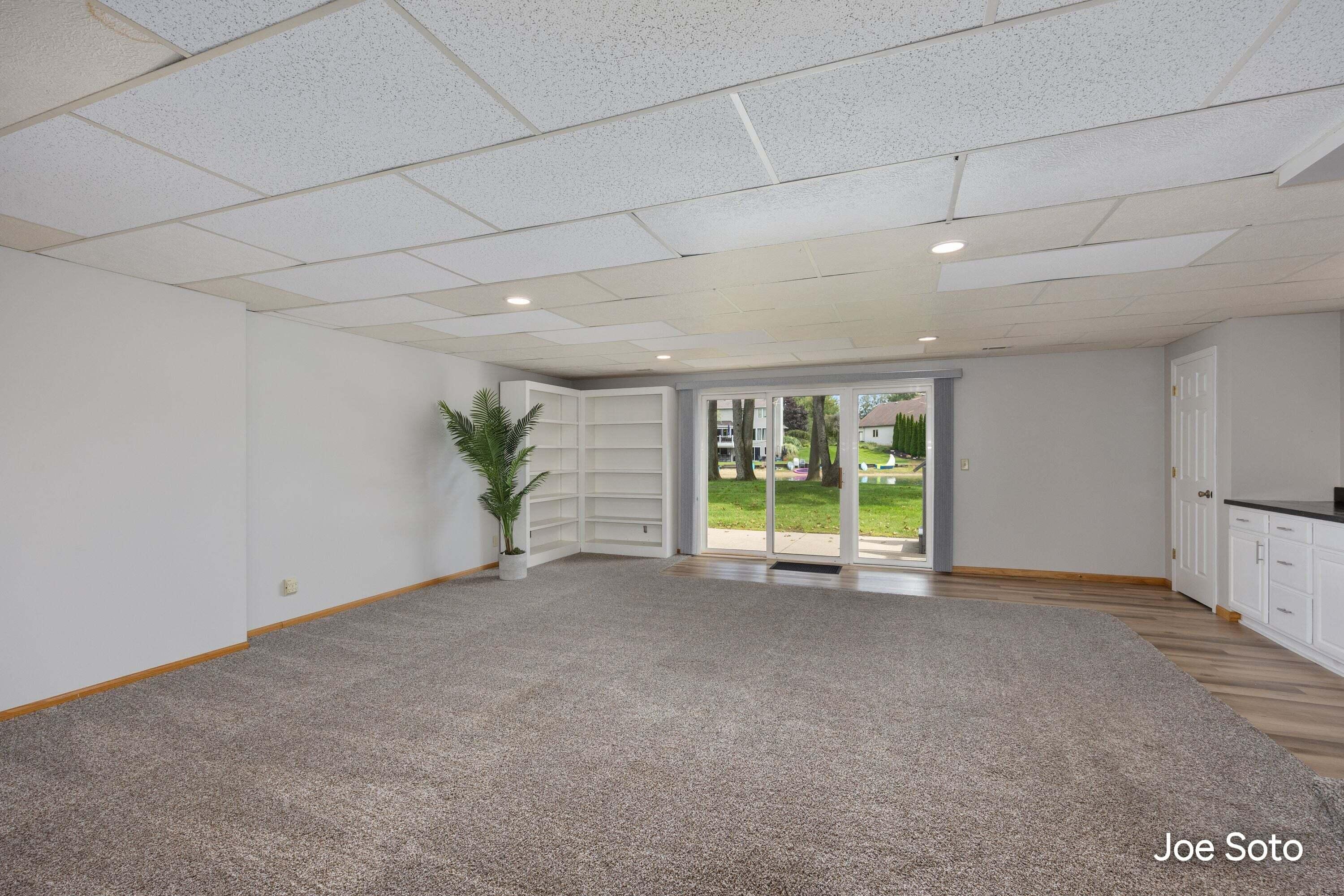 417 142nd Avenue Holland MI 49424