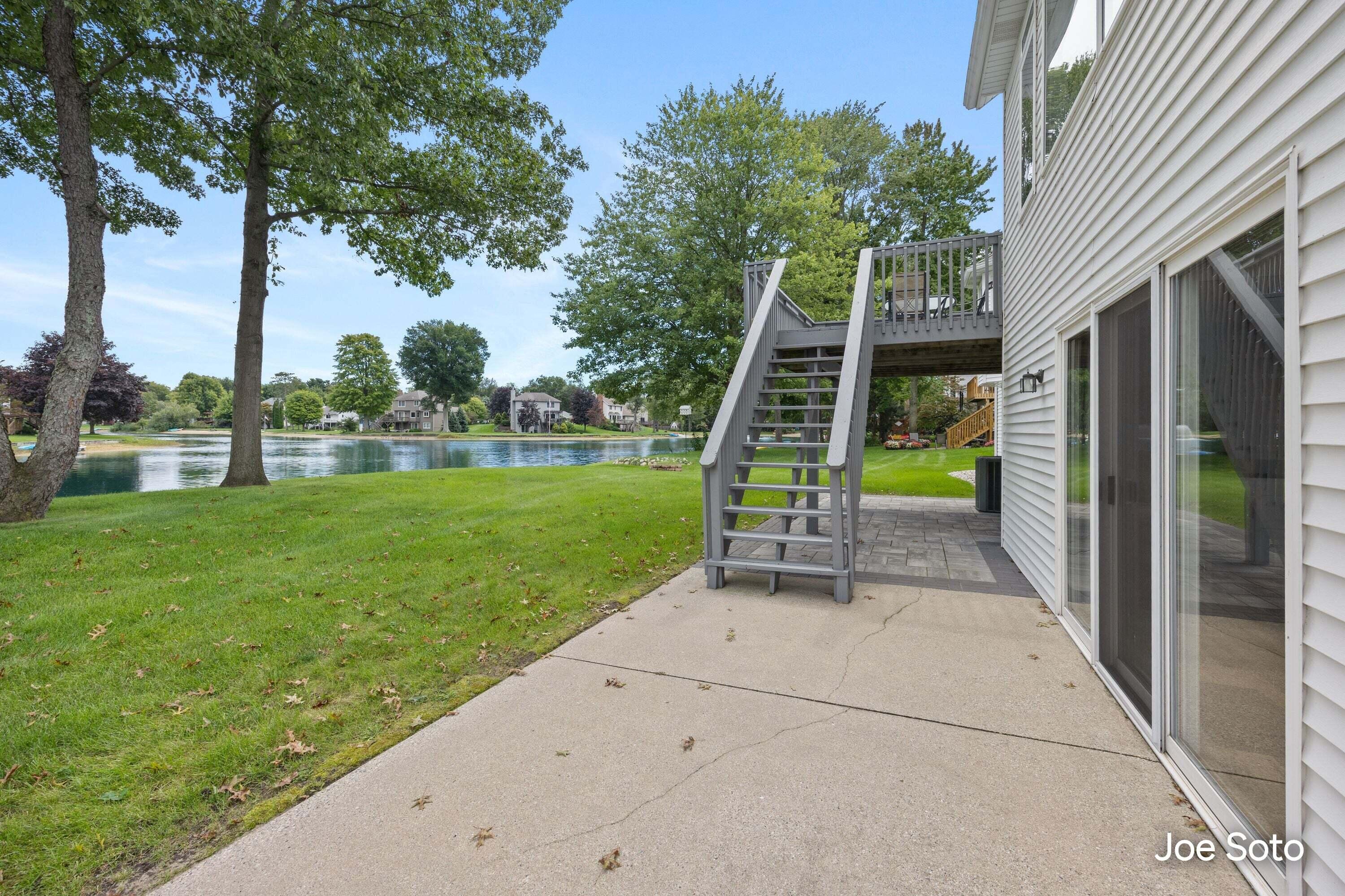 417 142nd Avenue Holland MI 49424