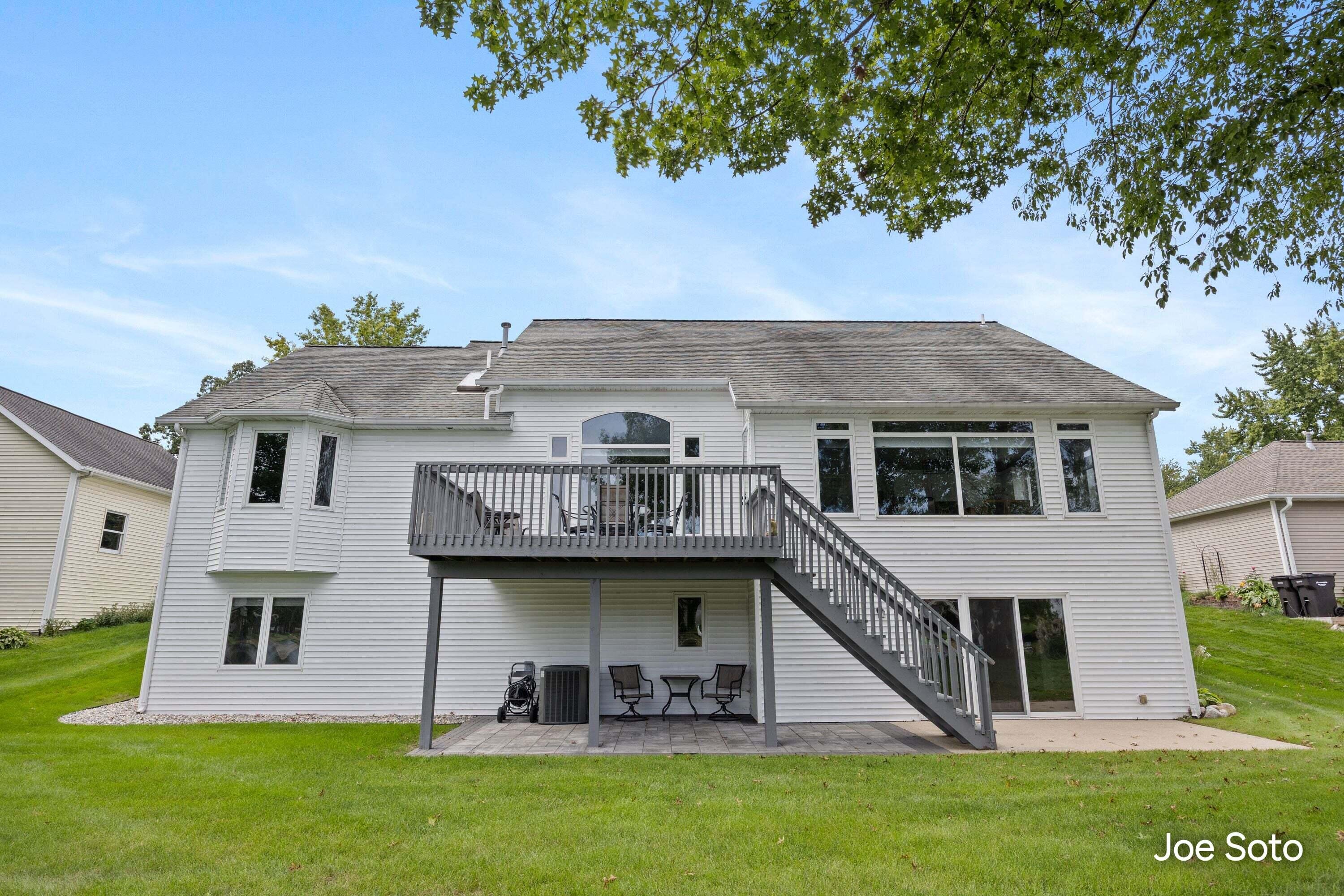 417 142nd Avenue Holland MI 49424