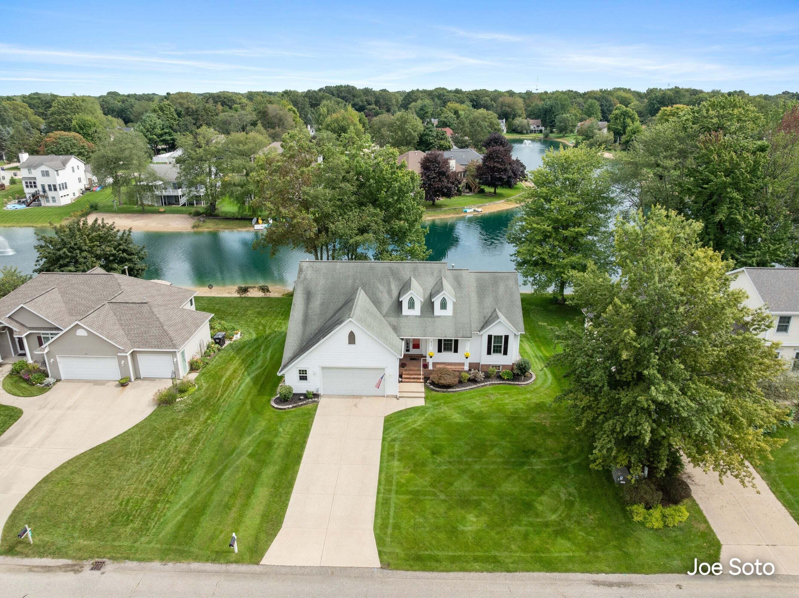 417 142nd Avenue Holland MI 49424
