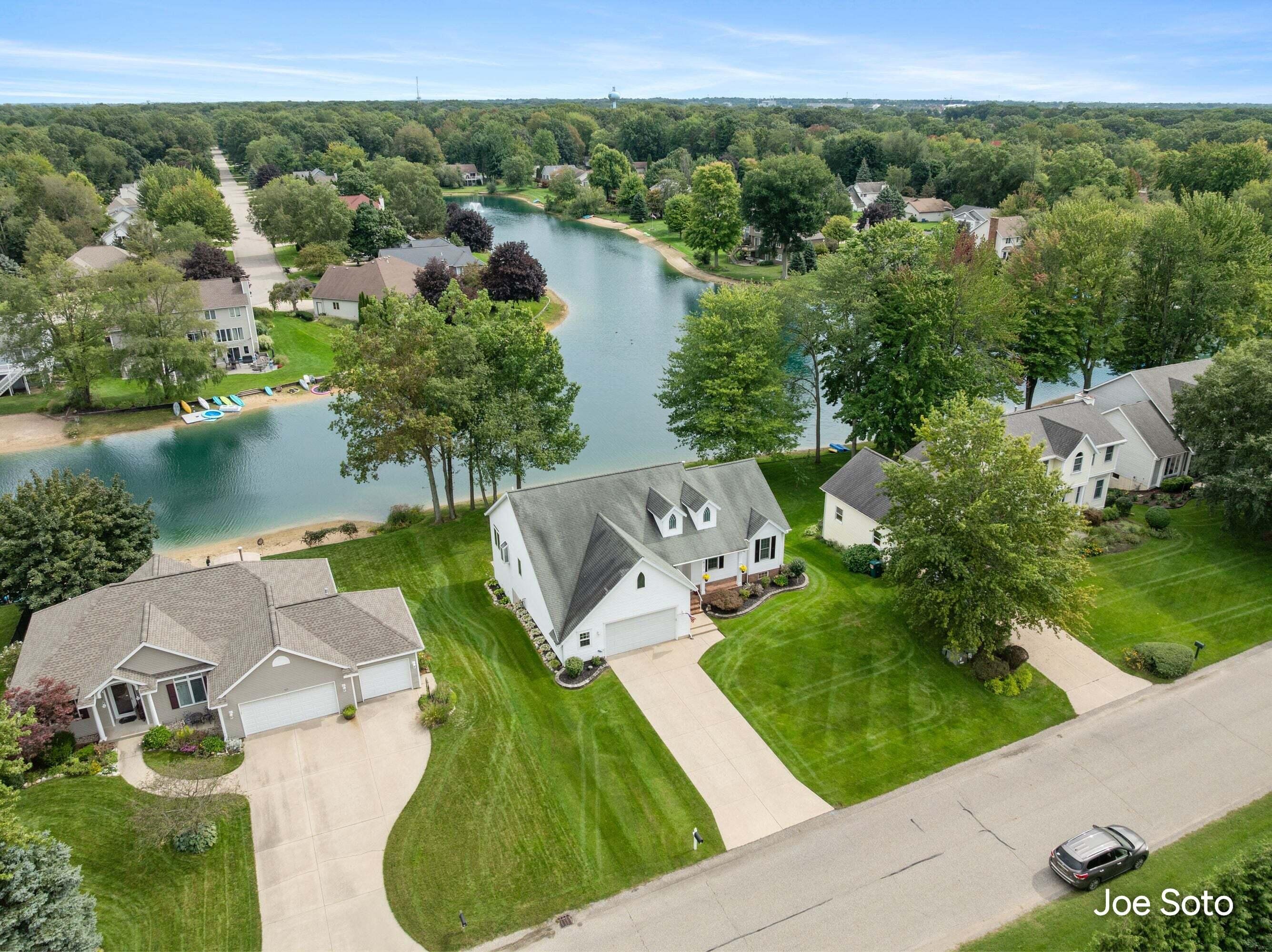 417 142nd Avenue Holland MI 49424