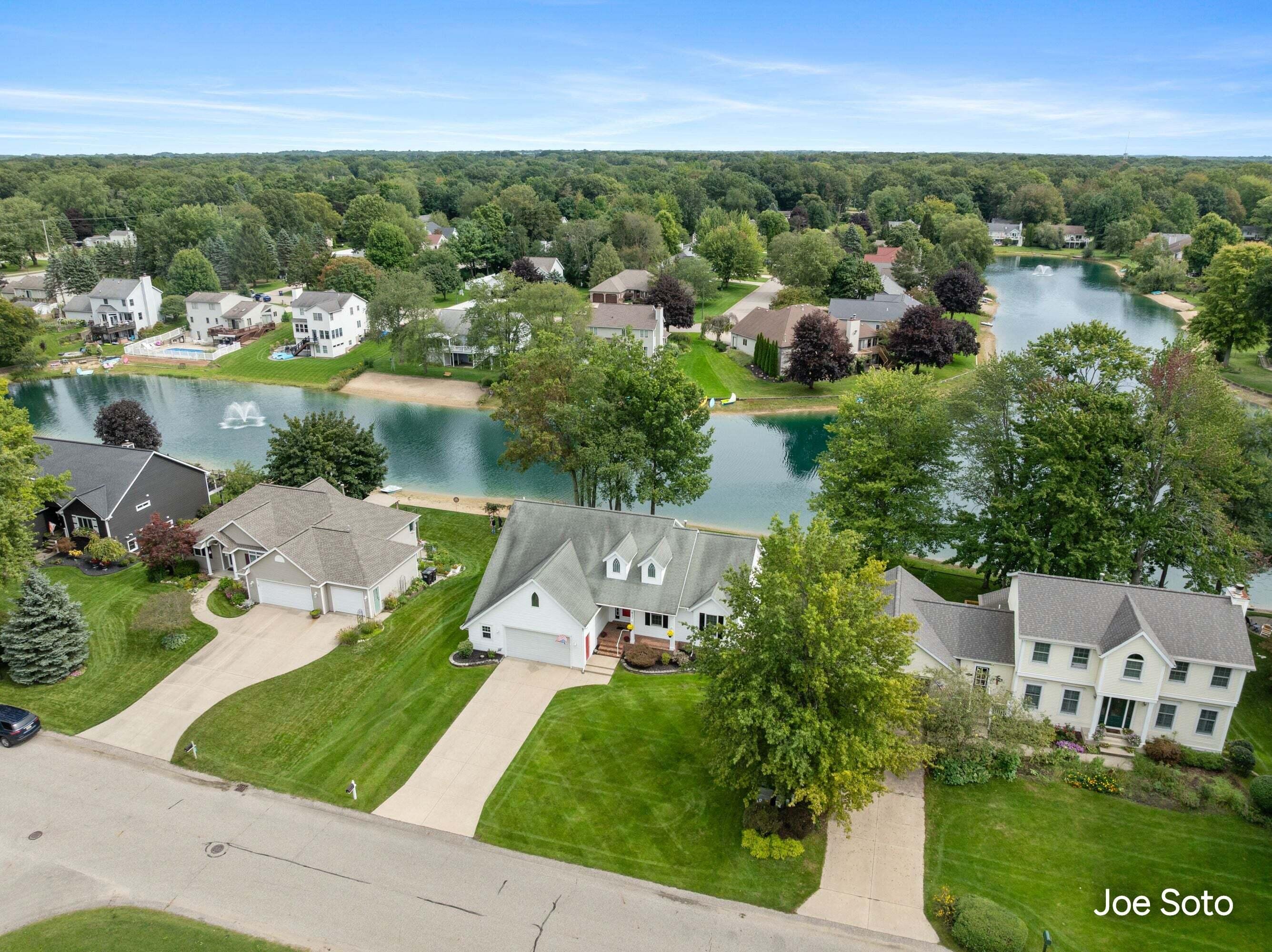 417 142nd Avenue Holland MI 49424