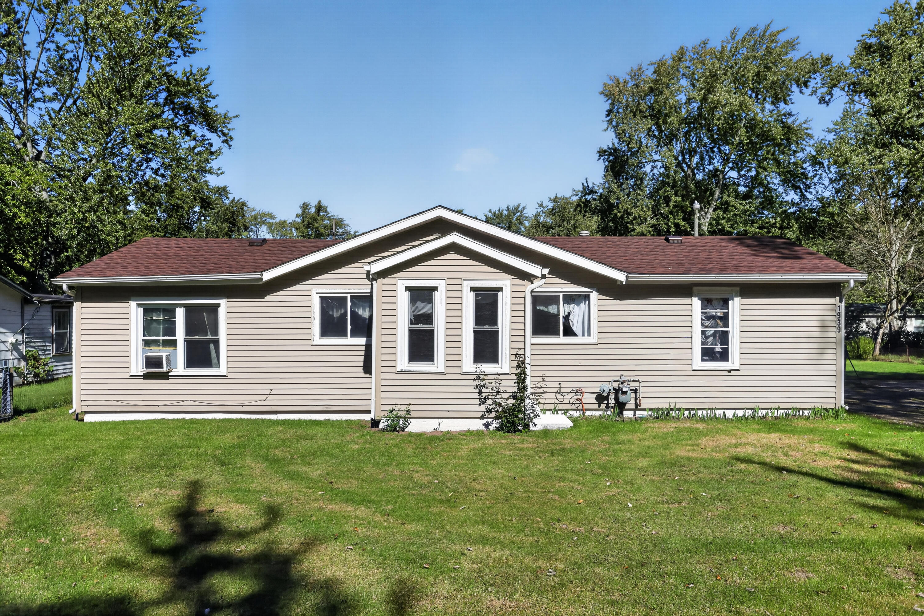 1939 Taube Avenue Benton Harbor MI 49022