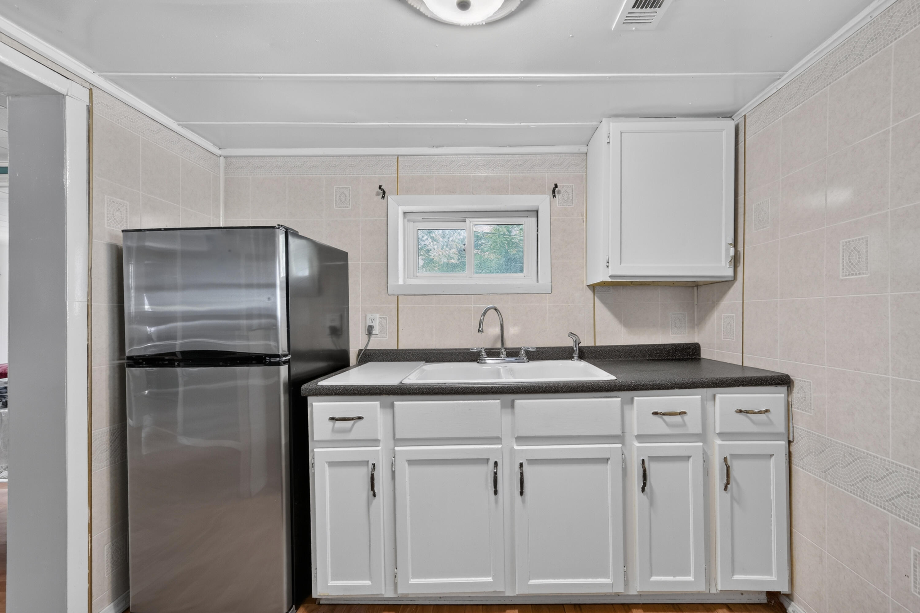 1939 Taube Avenue Benton Harbor MI 49022