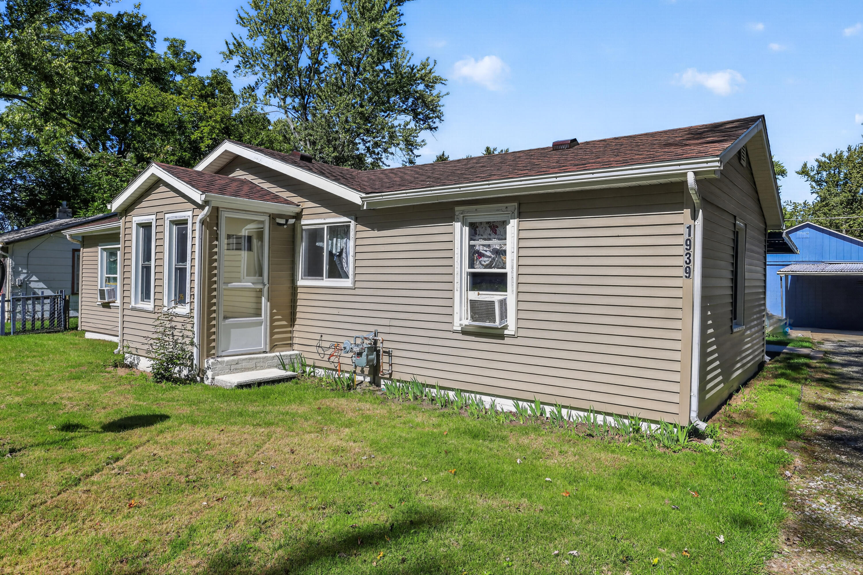1939 Taube Avenue Benton Harbor MI 49022
