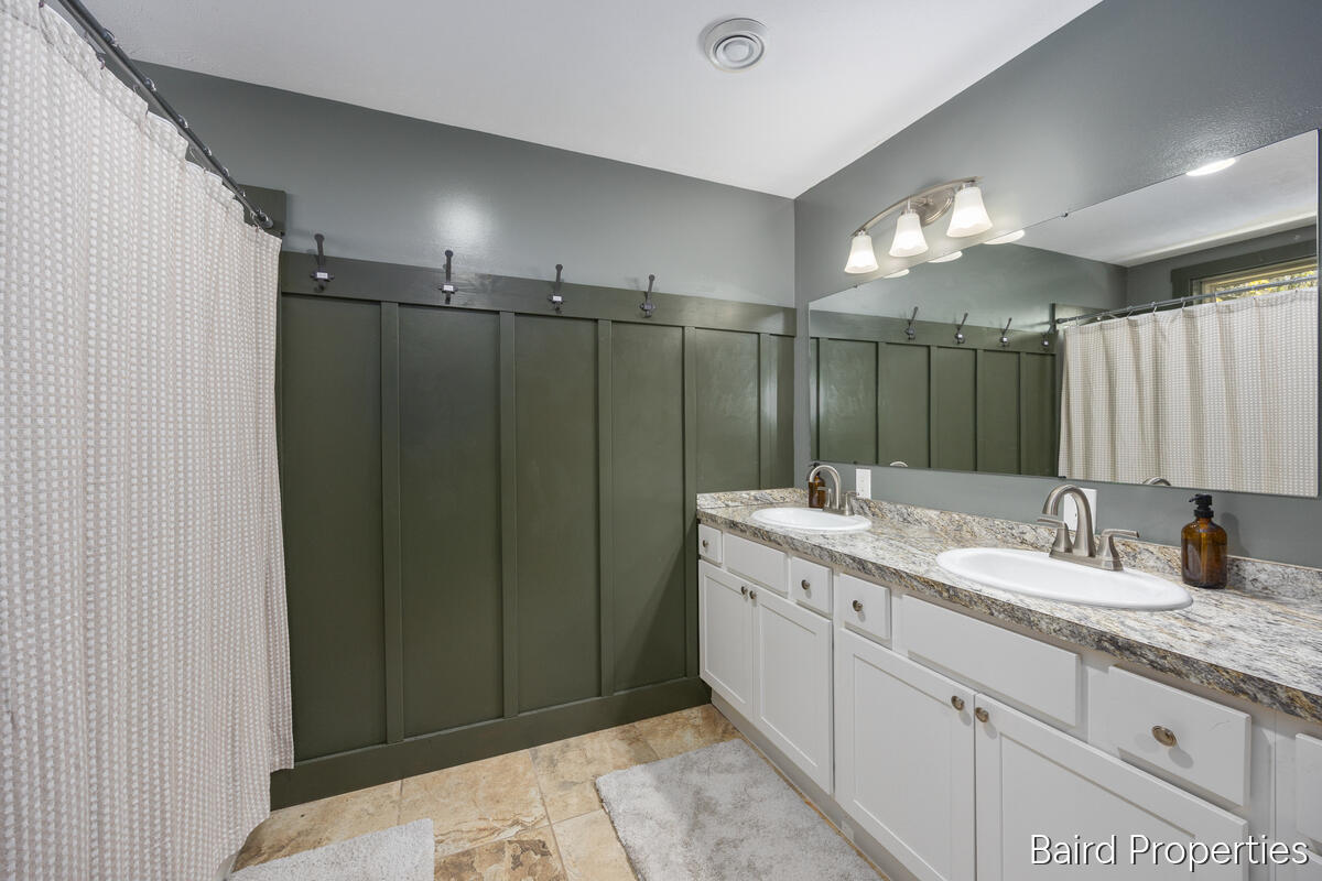 197 Leonard Street NW Grand Rapids MI 49534
