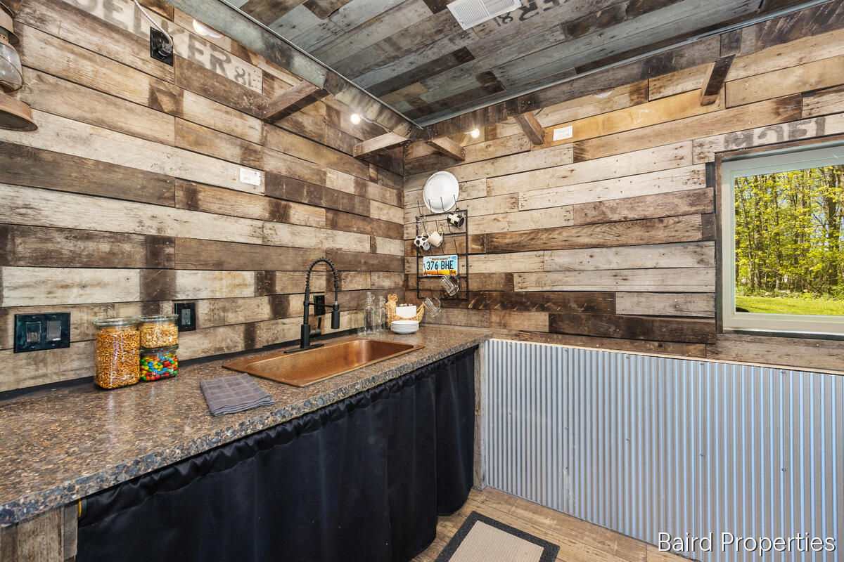 197 Leonard Street NW Grand Rapids MI 49534