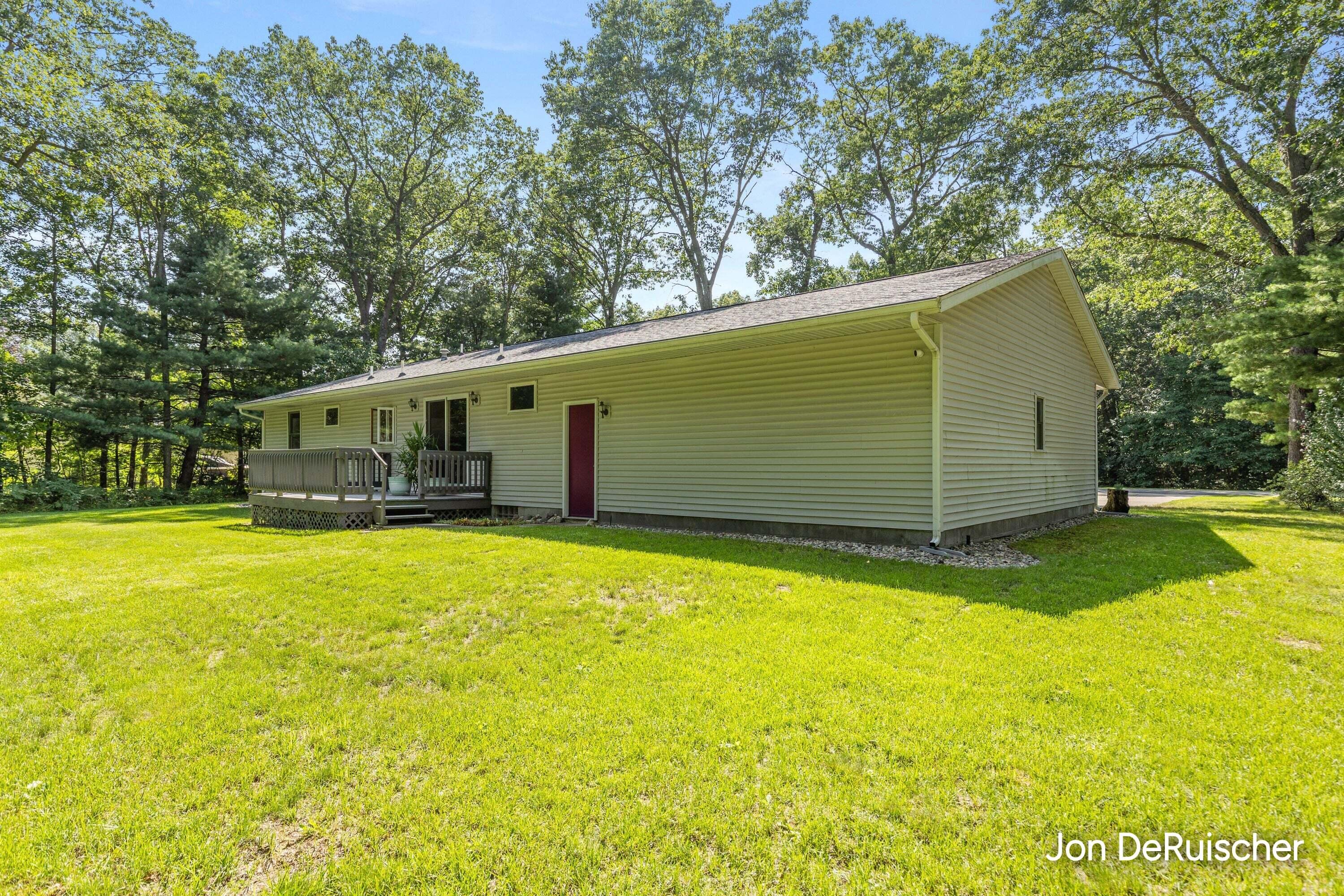 572 Stevenscott Drive Muskegon MI 49442