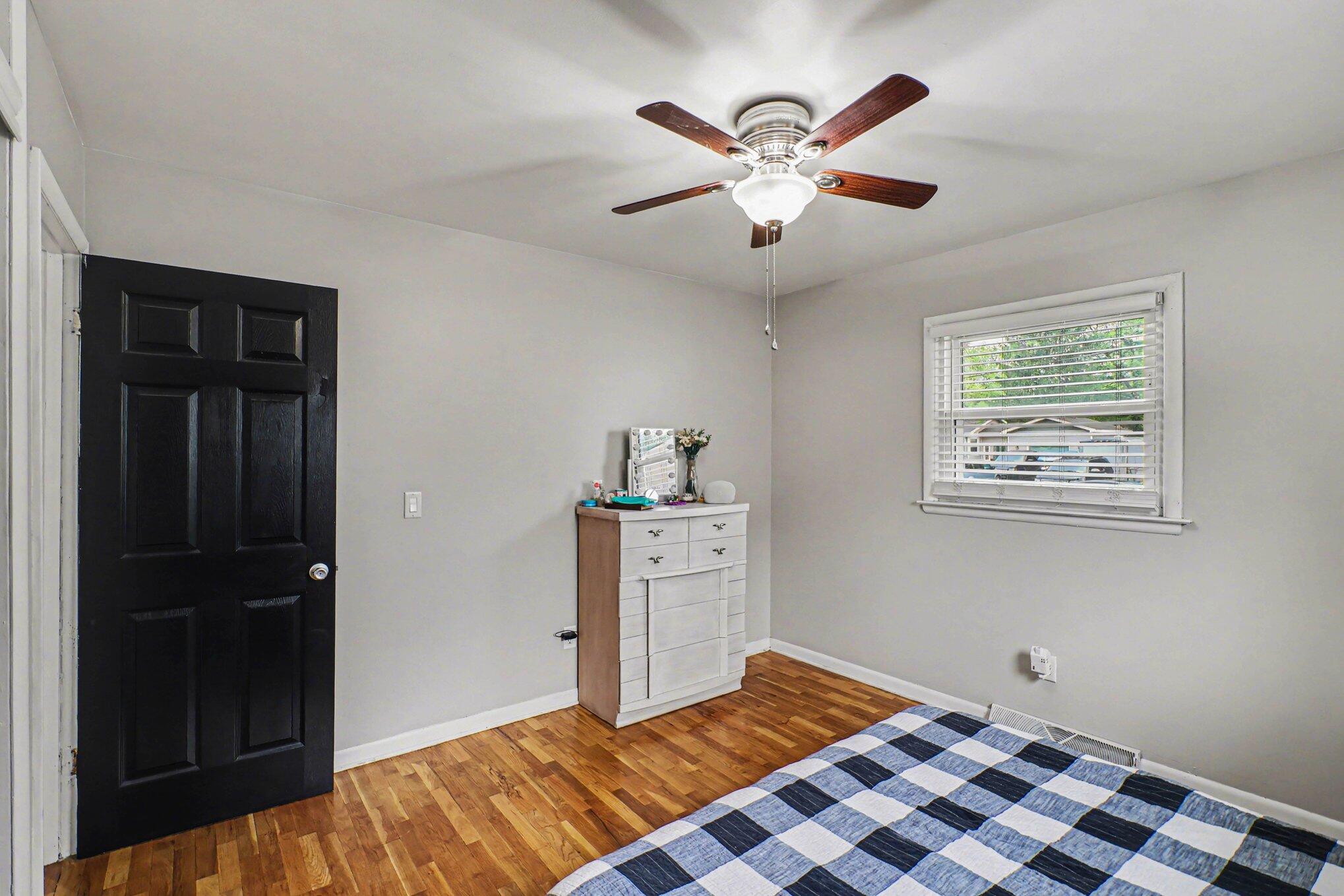 1433 Carter Street Kalamazoo MI 49048