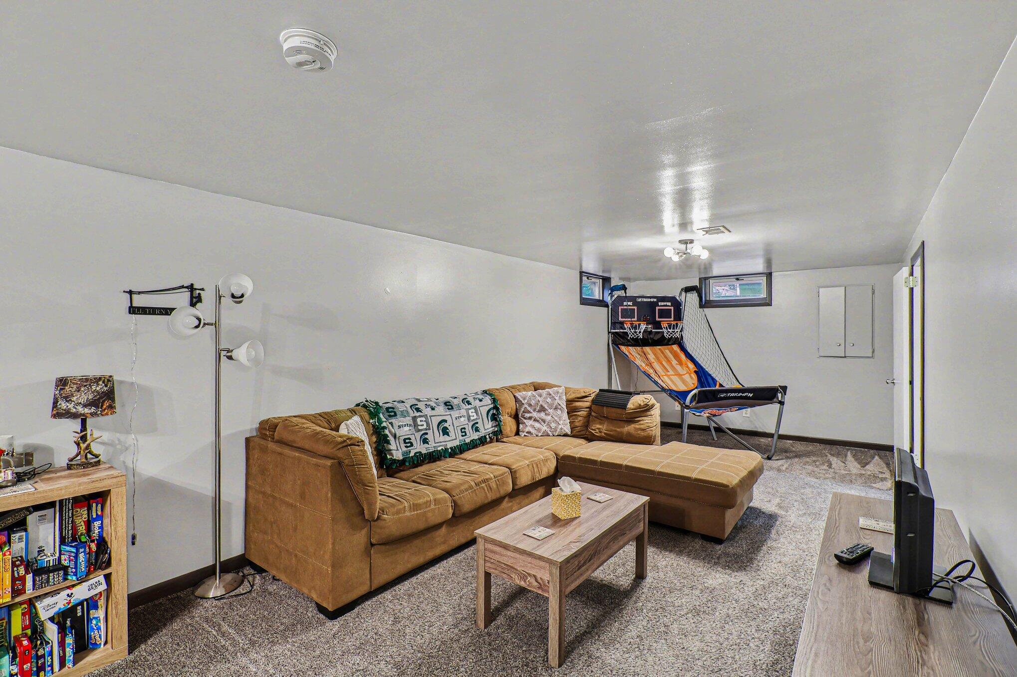 1433 Carter Street Kalamazoo MI 49048