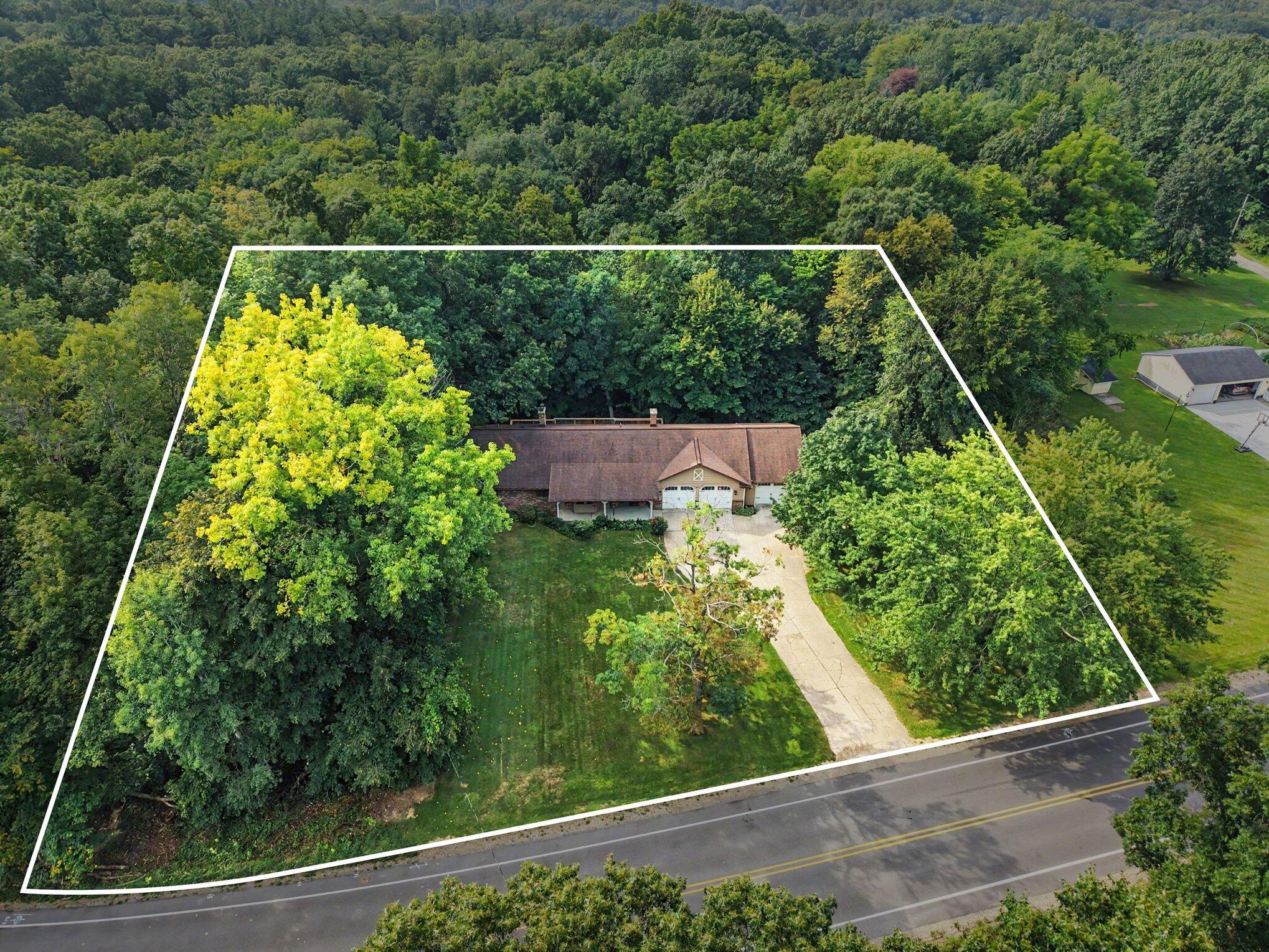 986 Luce Street SW Grand Rapids MI 49534