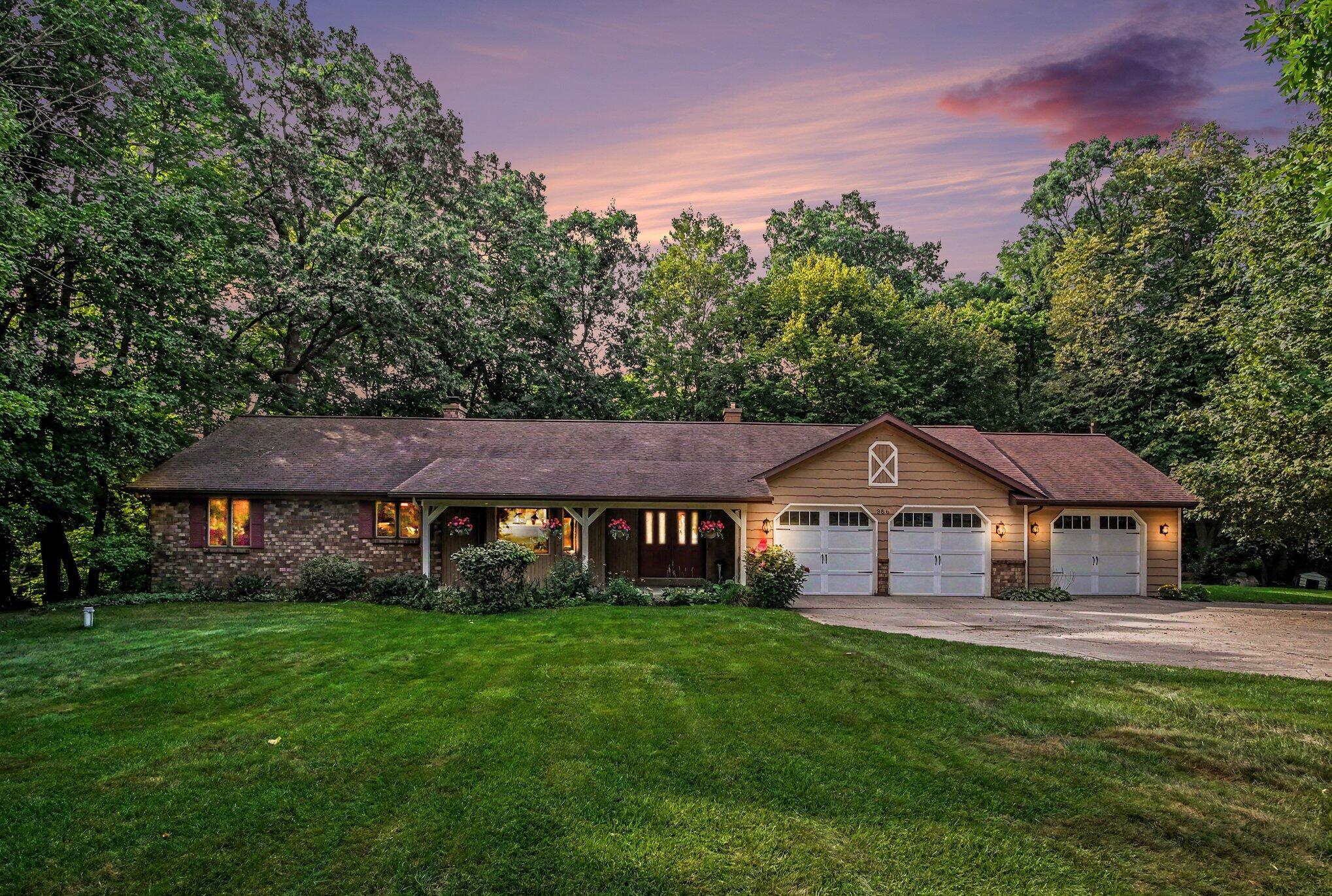 986 Luce Street SW Grand Rapids MI 49534