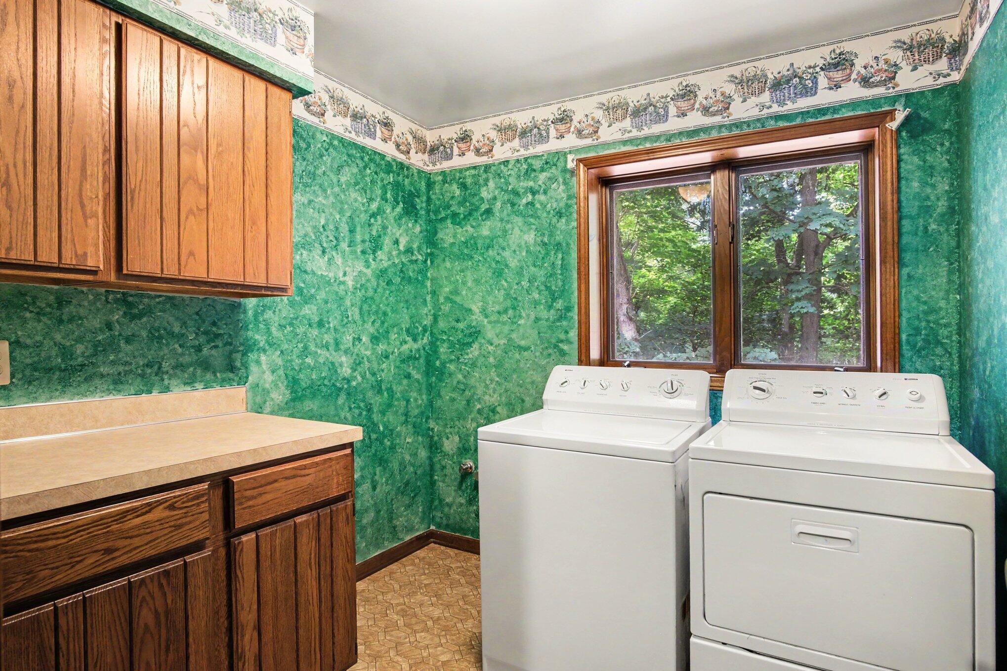 986 Luce Street SW Grand Rapids MI 49534