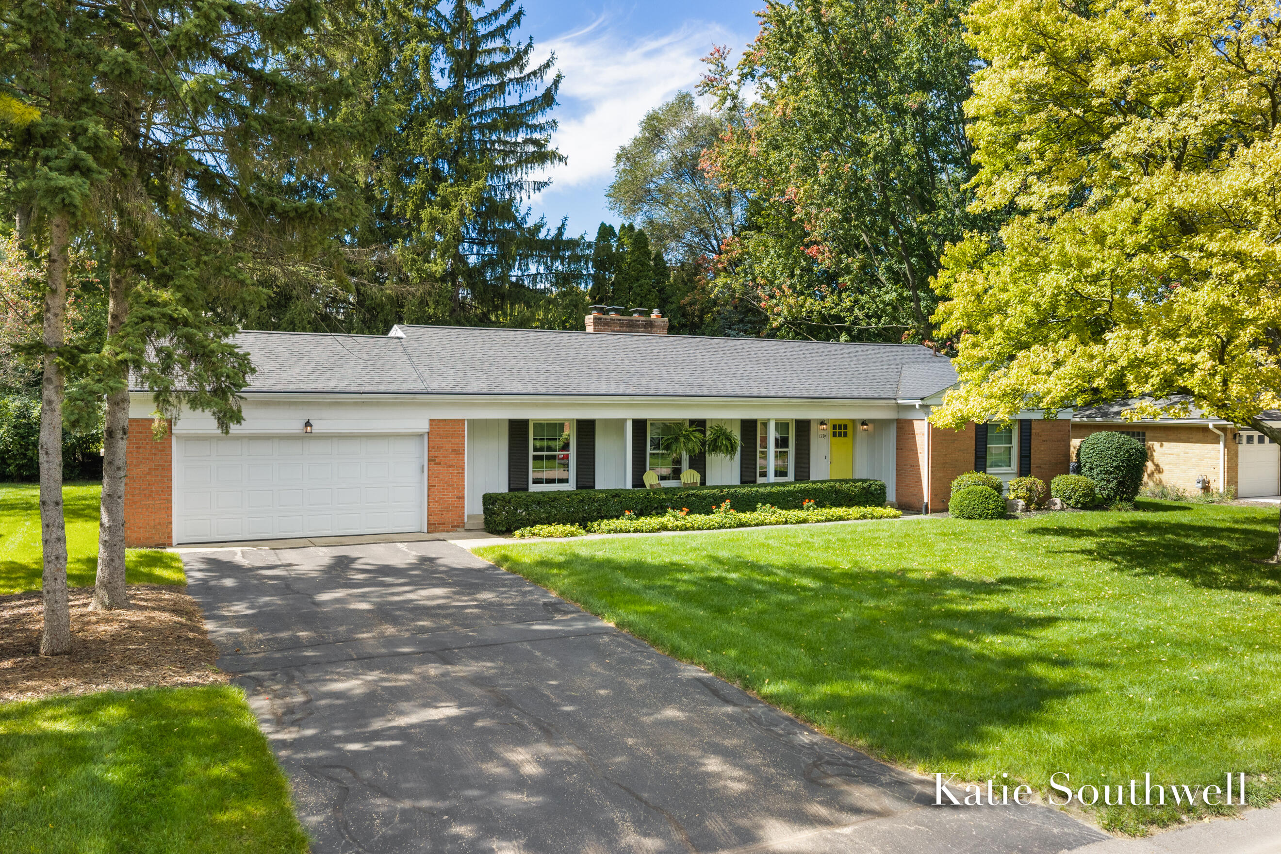 1739 Morningside Drive SE Grand Rapids MI 49506
