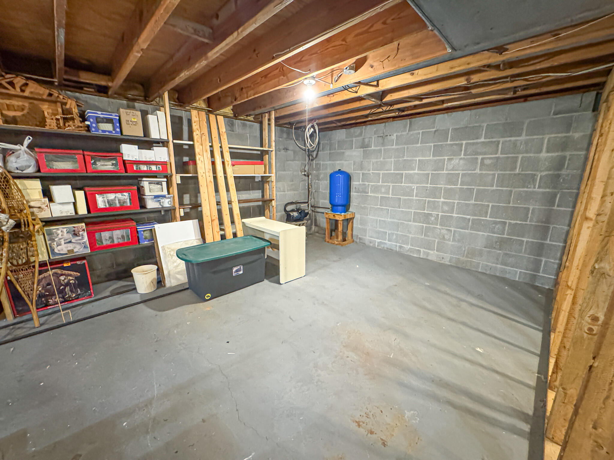 1086 Ivanhoe Drive Muskegon MI 49445