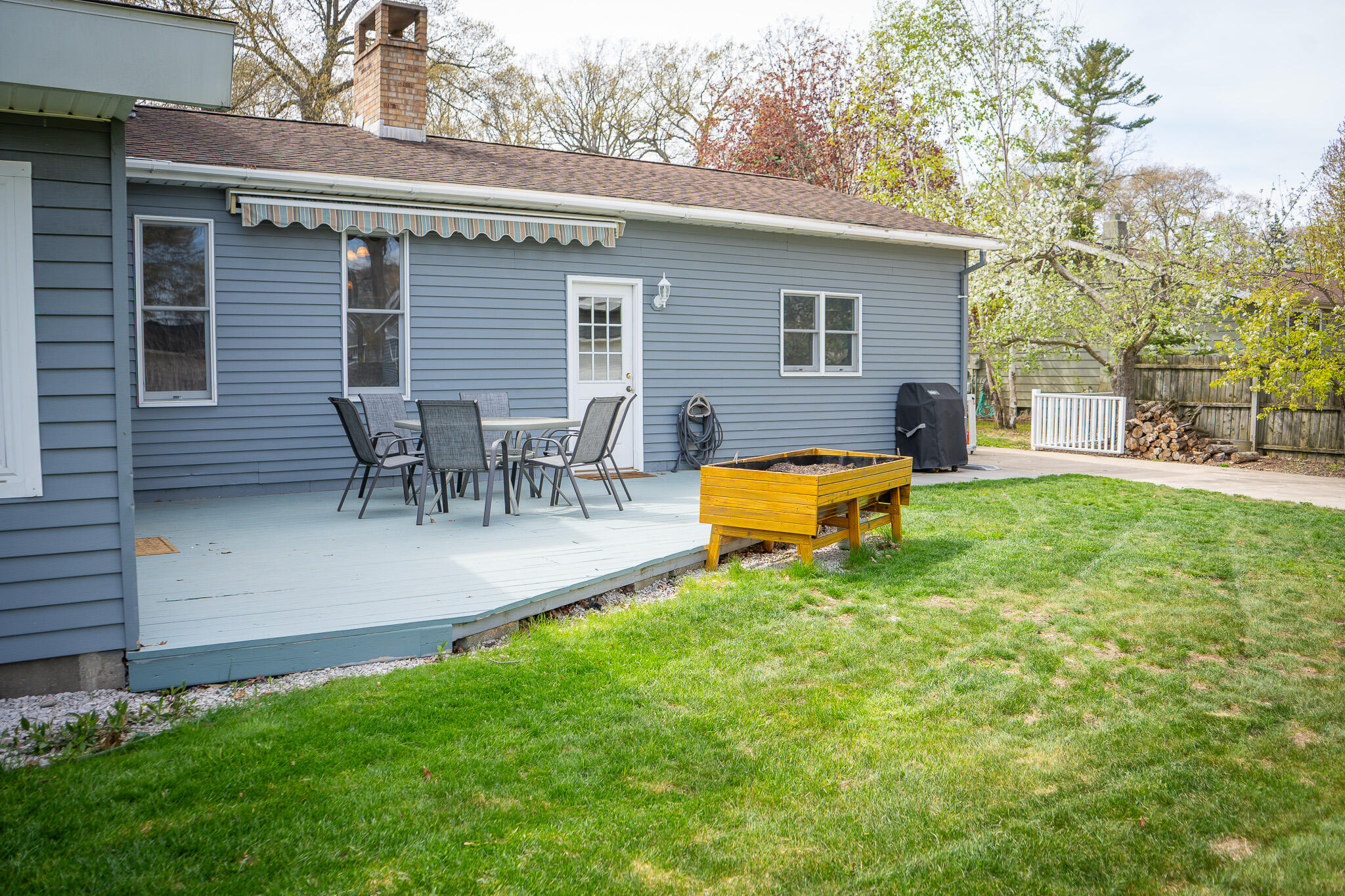 1086 Ivanhoe Drive Muskegon MI 49445