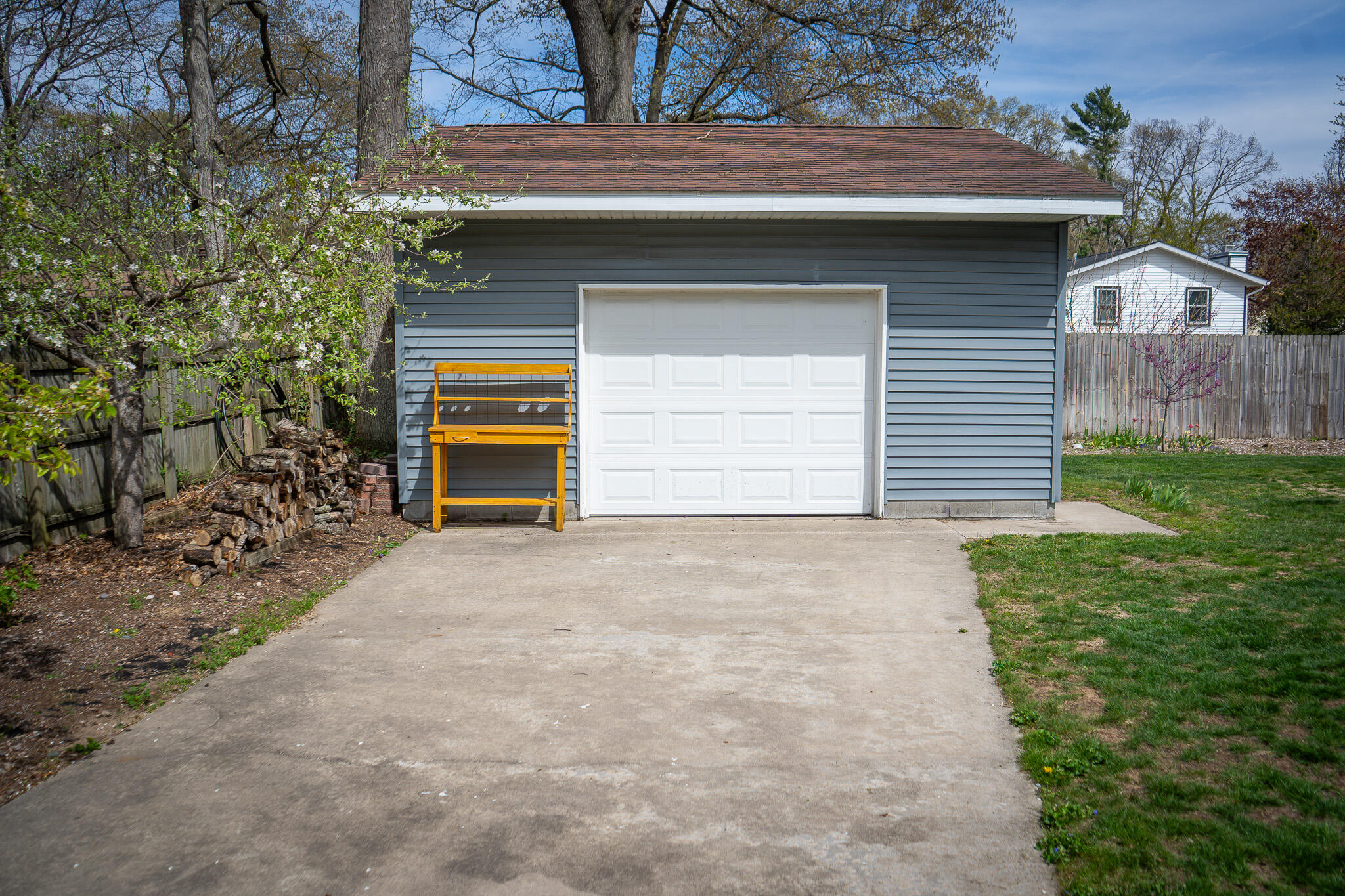 1086 Ivanhoe Drive Muskegon MI 49445