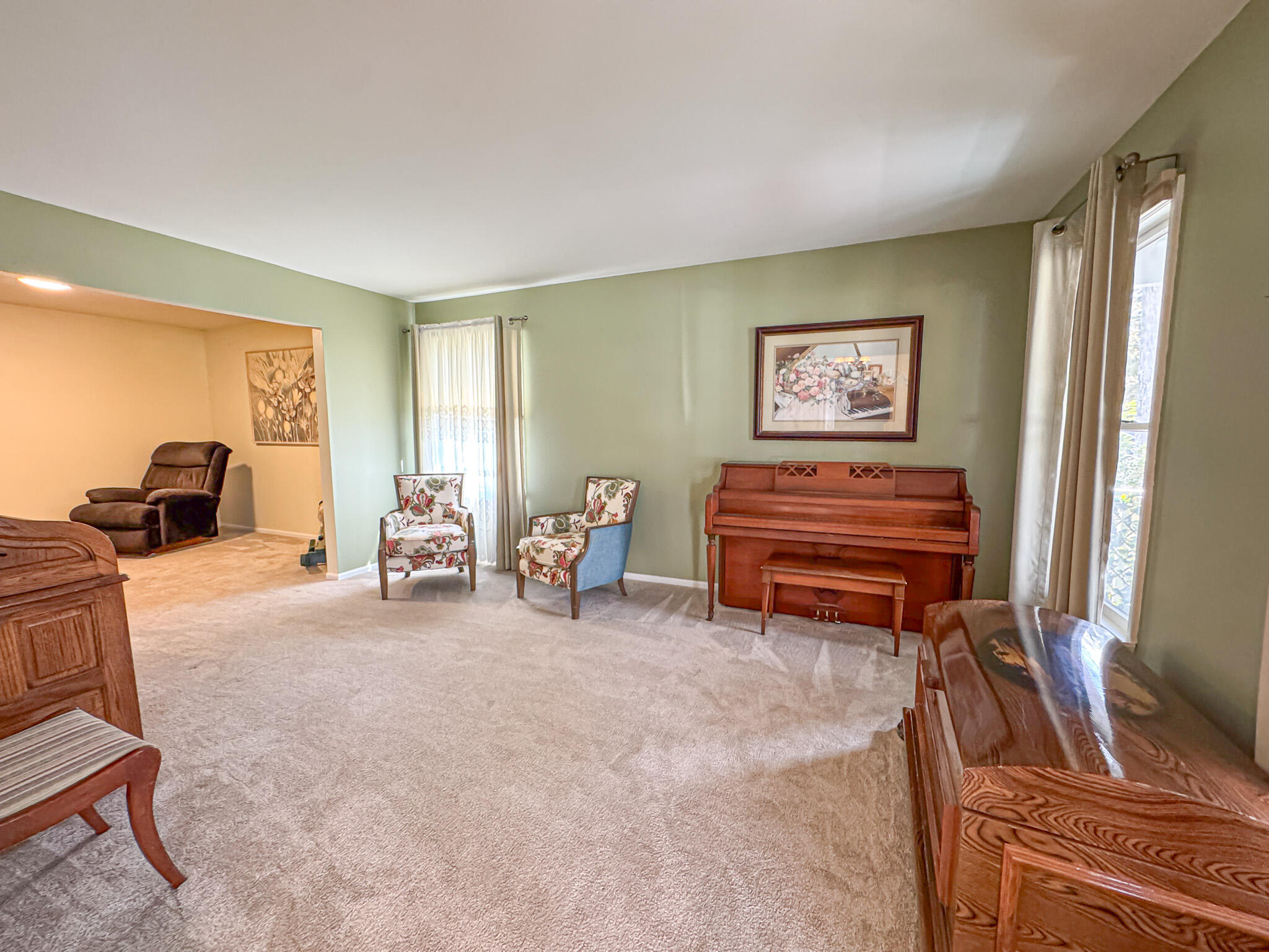 1086 Ivanhoe Drive Muskegon MI 49445