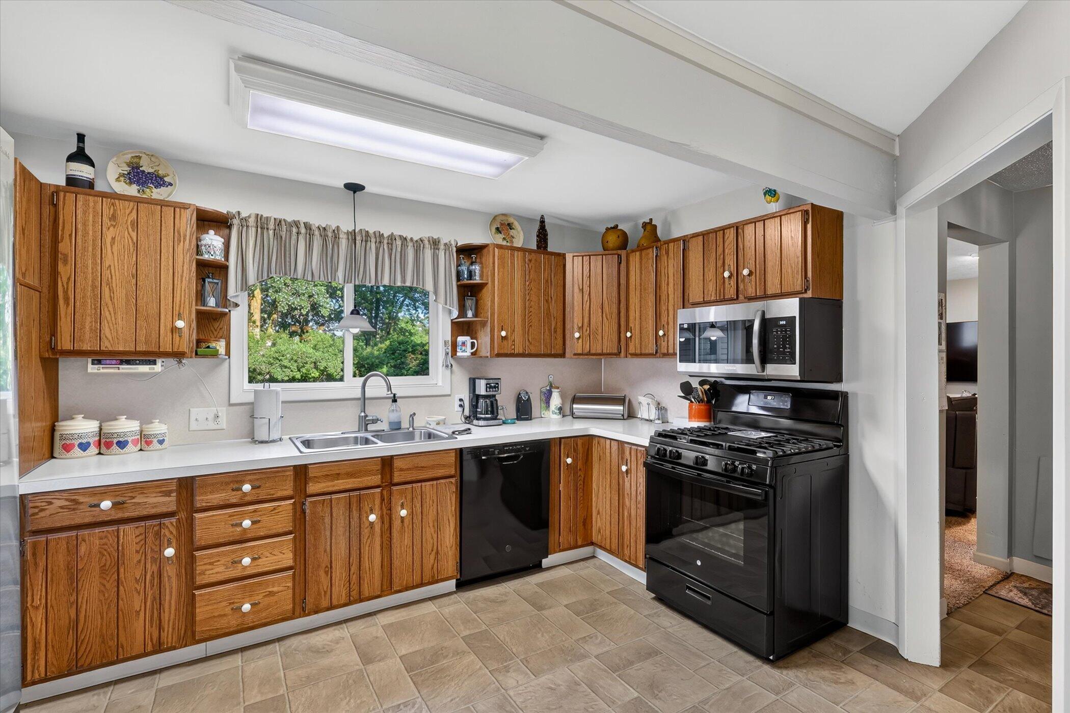 5249 Madison Avenue SE Grand Rapids MI 49548