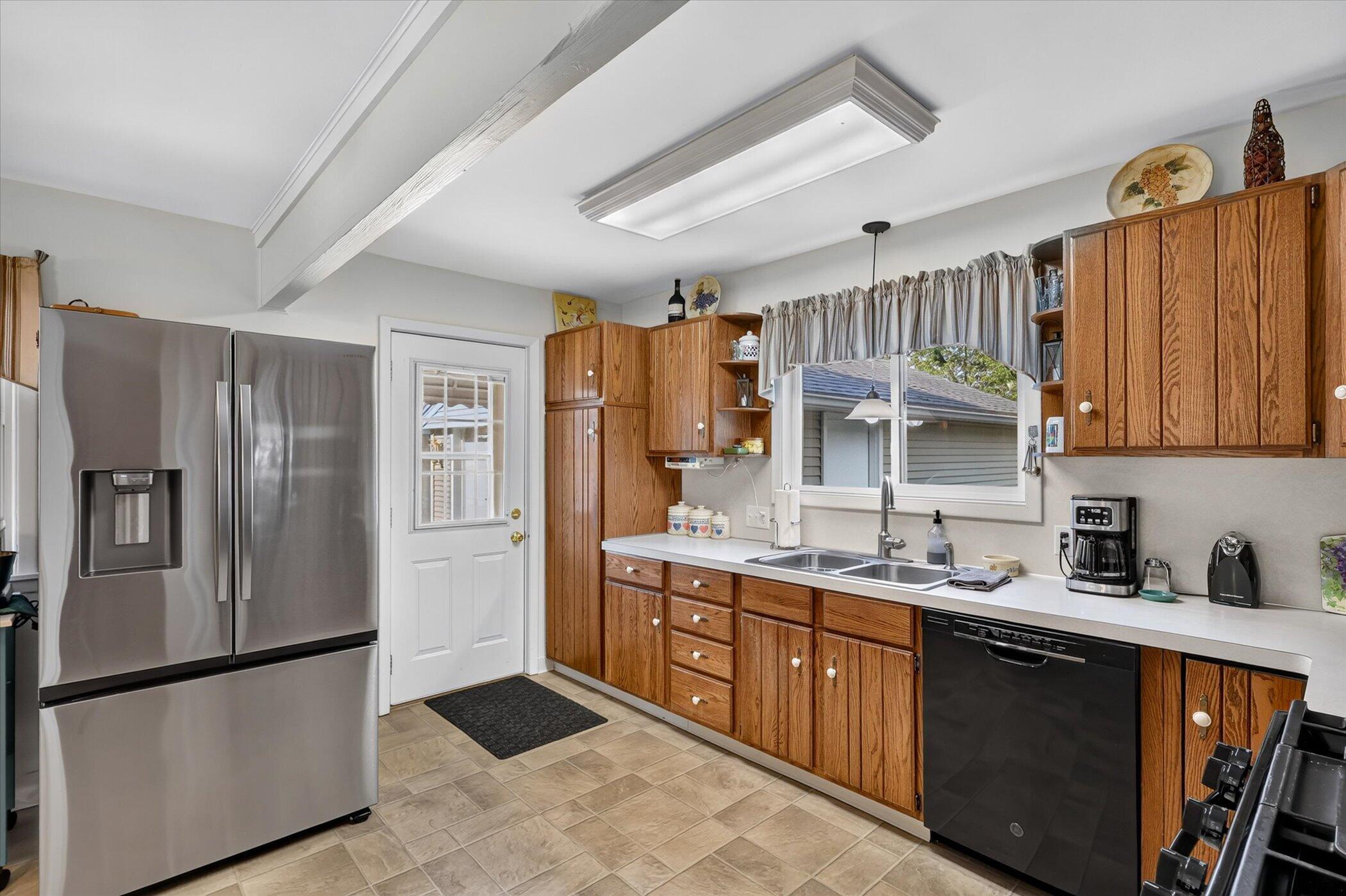 5249 Madison Avenue SE Grand Rapids MI 49548