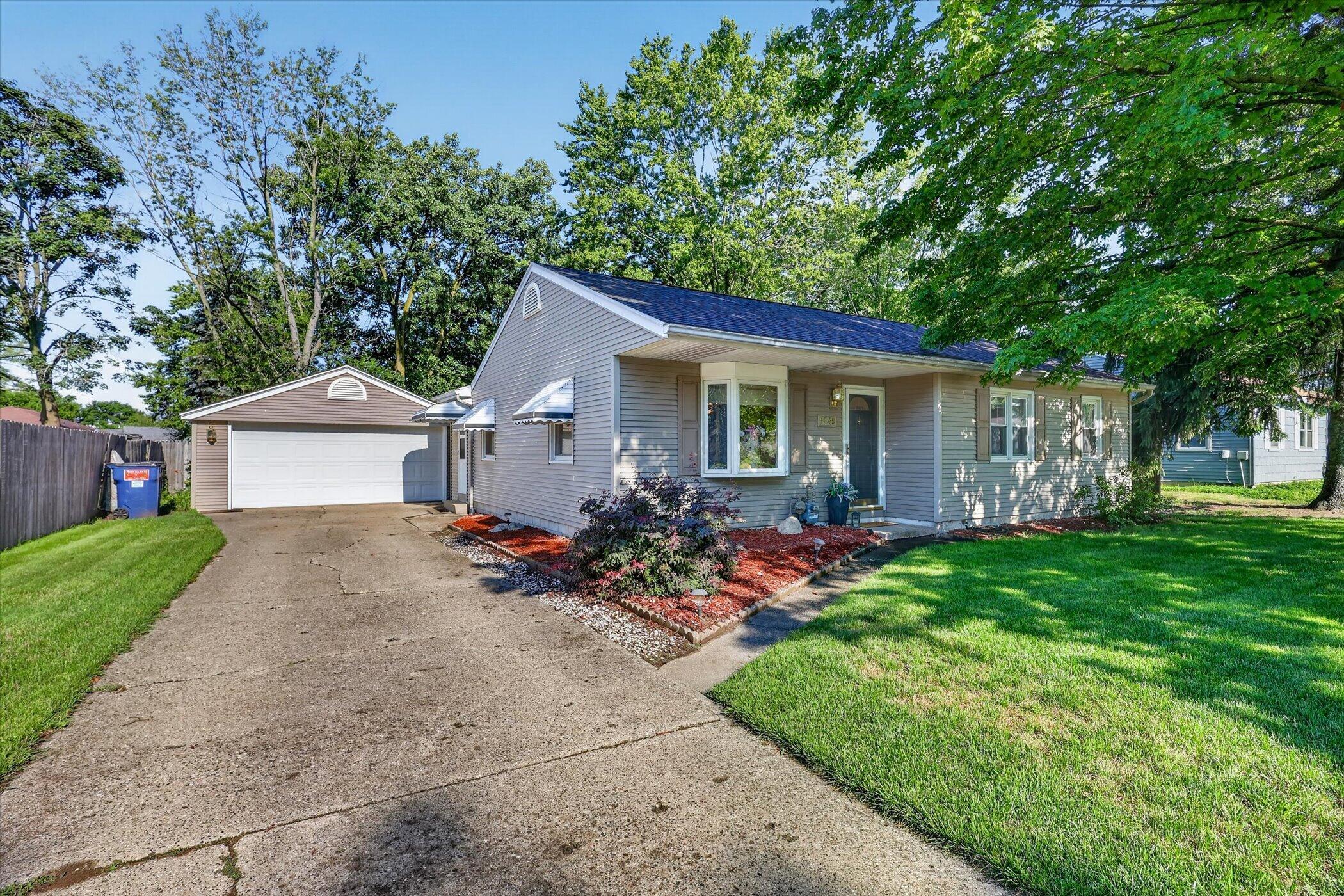 5249 Madison Avenue SE Grand Rapids MI 49548