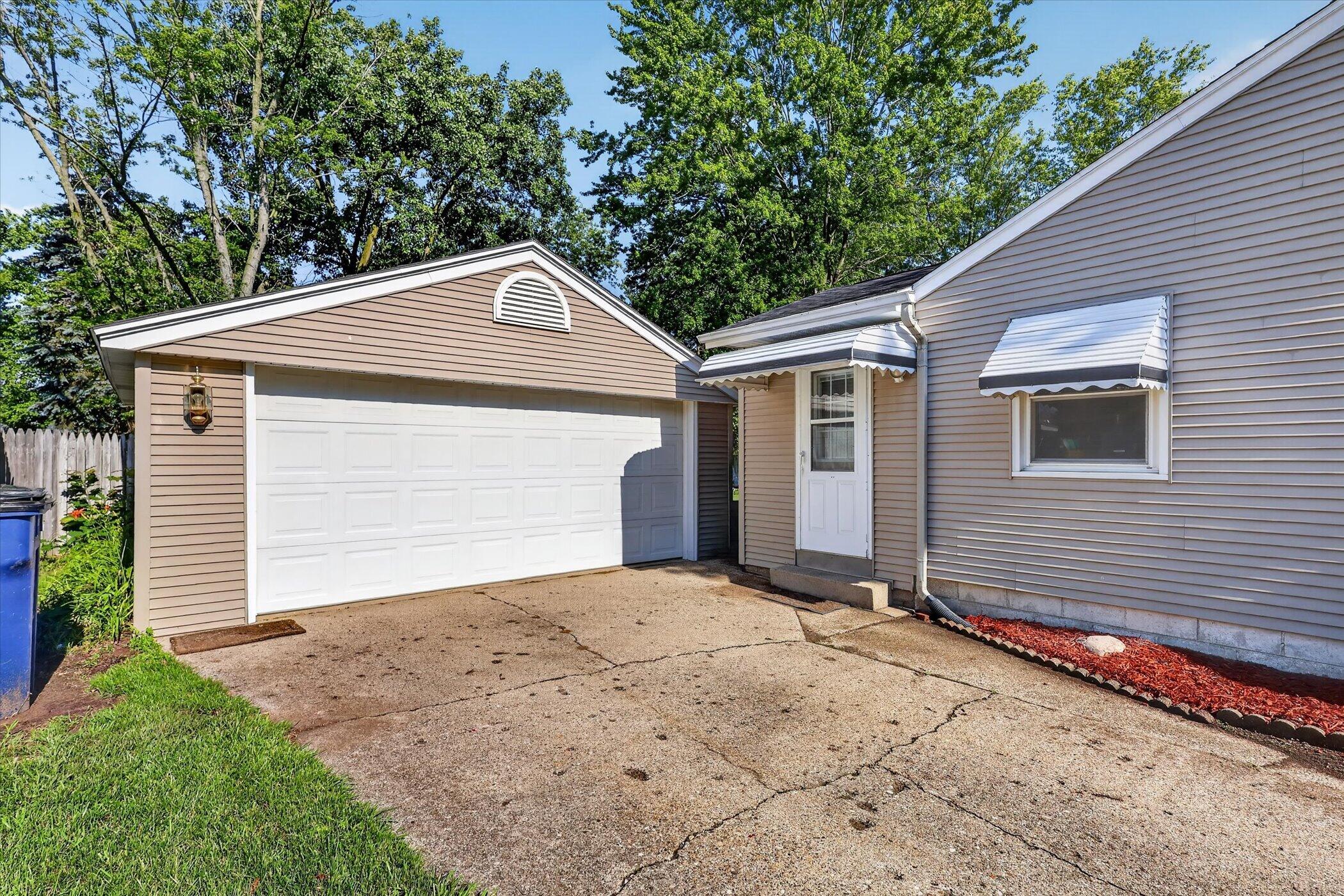 5249 Madison Avenue SE Grand Rapids MI 49548