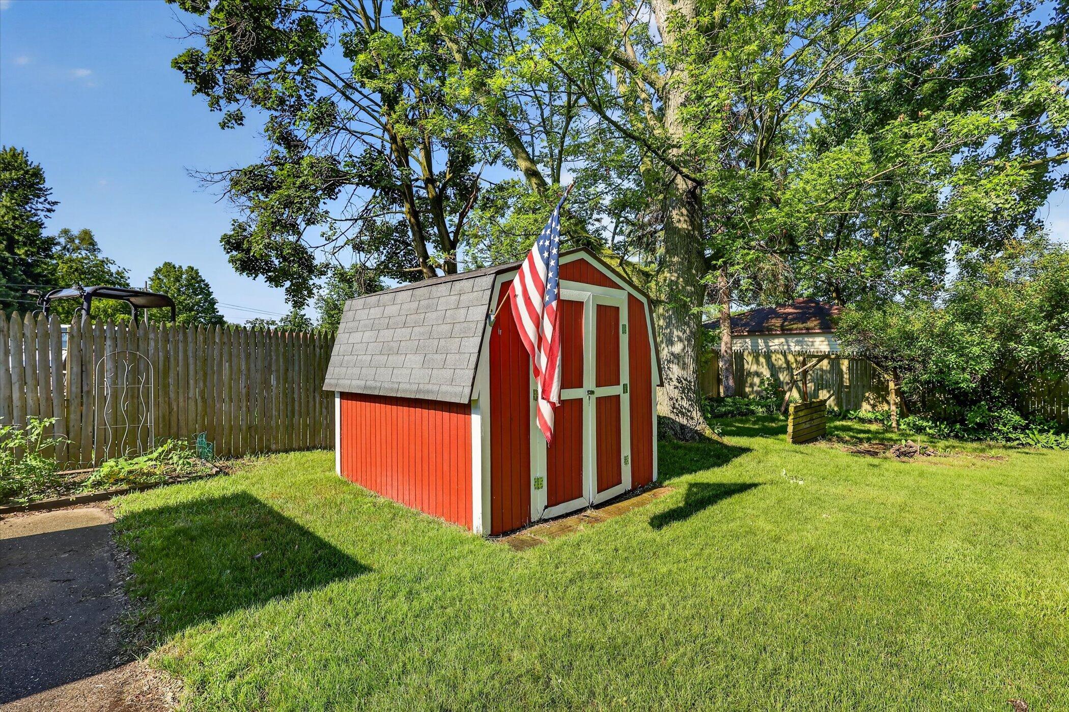 5249 Madison Avenue SE Grand Rapids MI 49548