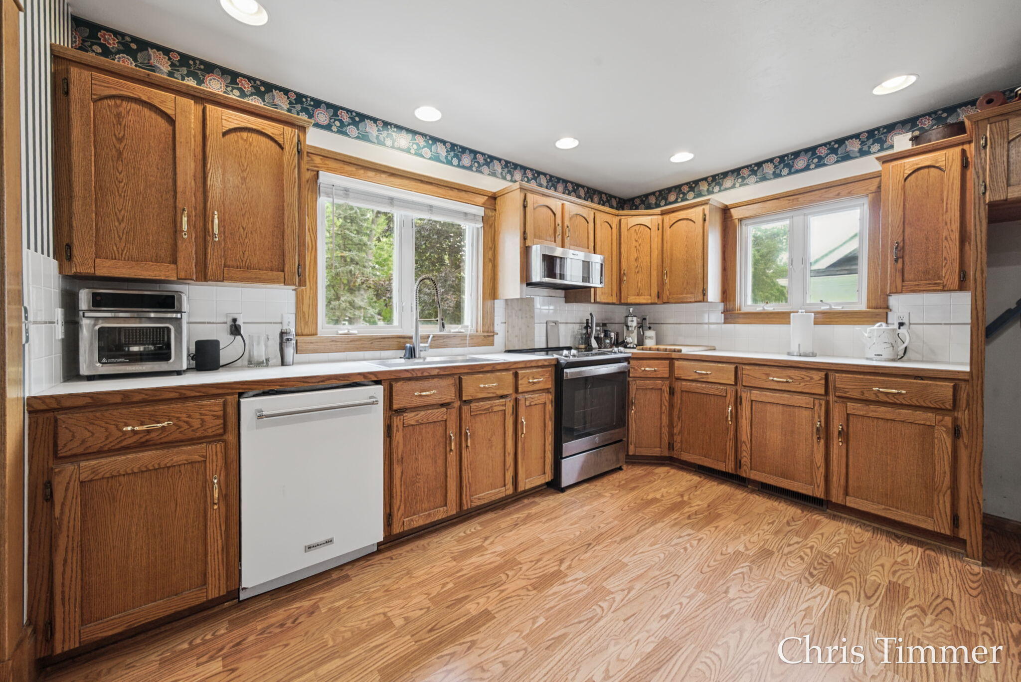 522 E Lincoln Avenue Zeeland MI 49464