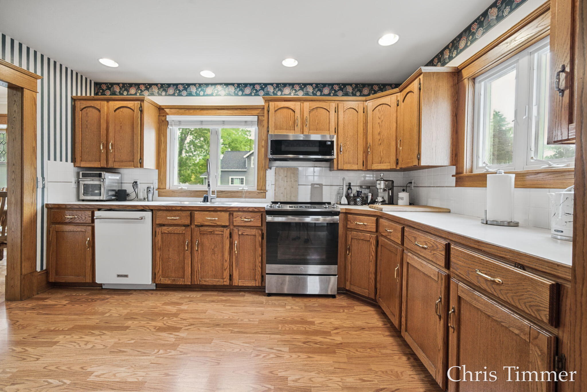 522 E Lincoln Avenue Zeeland MI 49464
