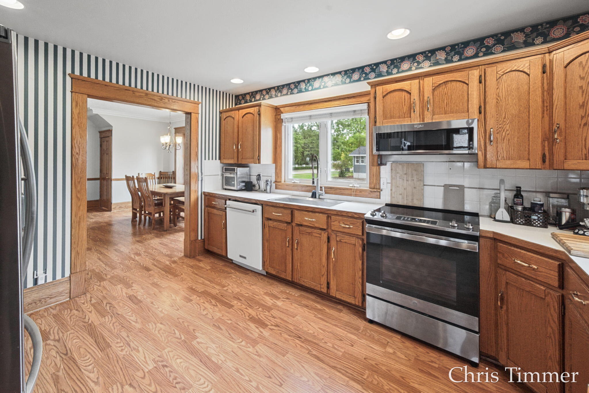 522 E Lincoln Avenue Zeeland MI 49464