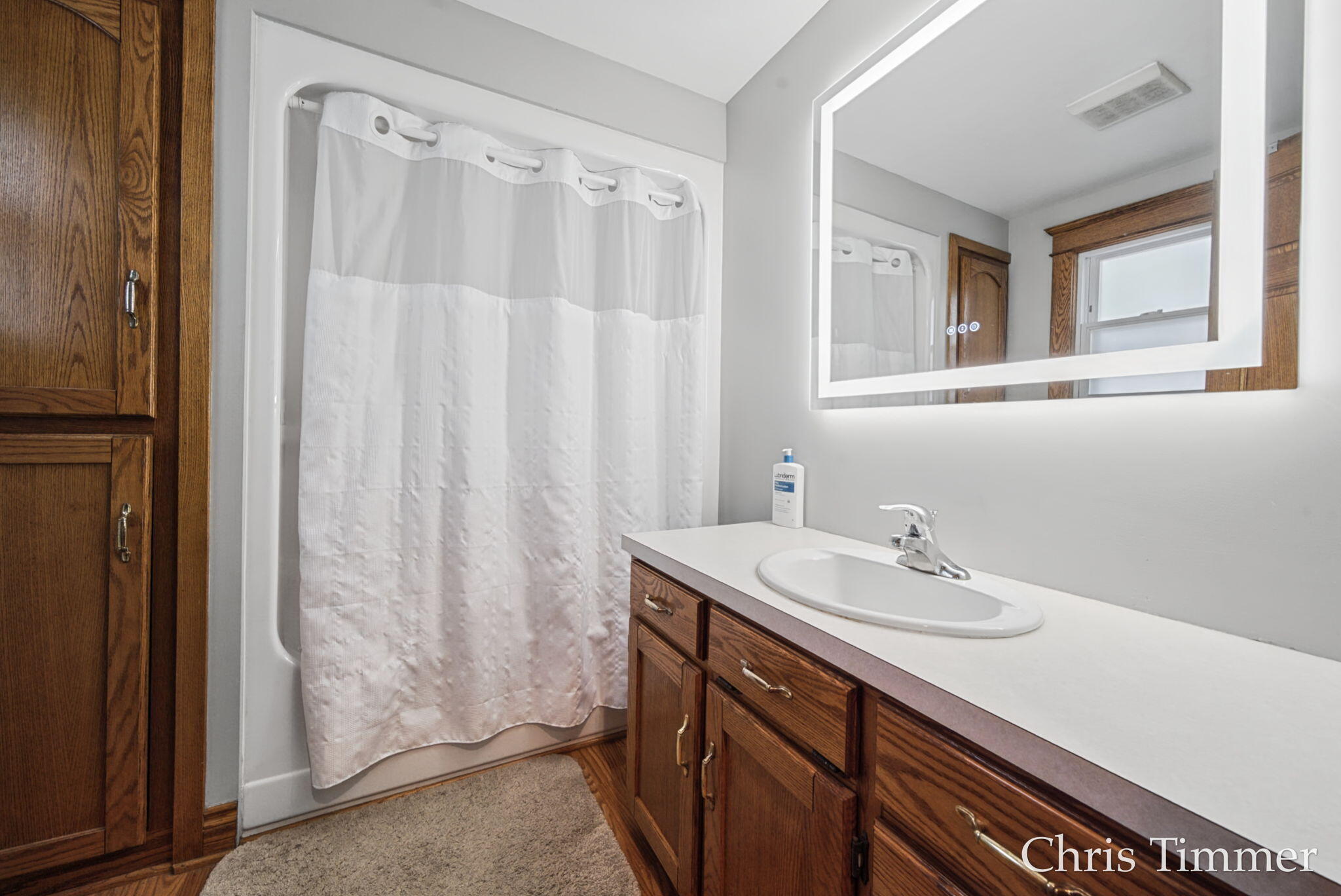 522 E Lincoln Avenue Zeeland MI 49464