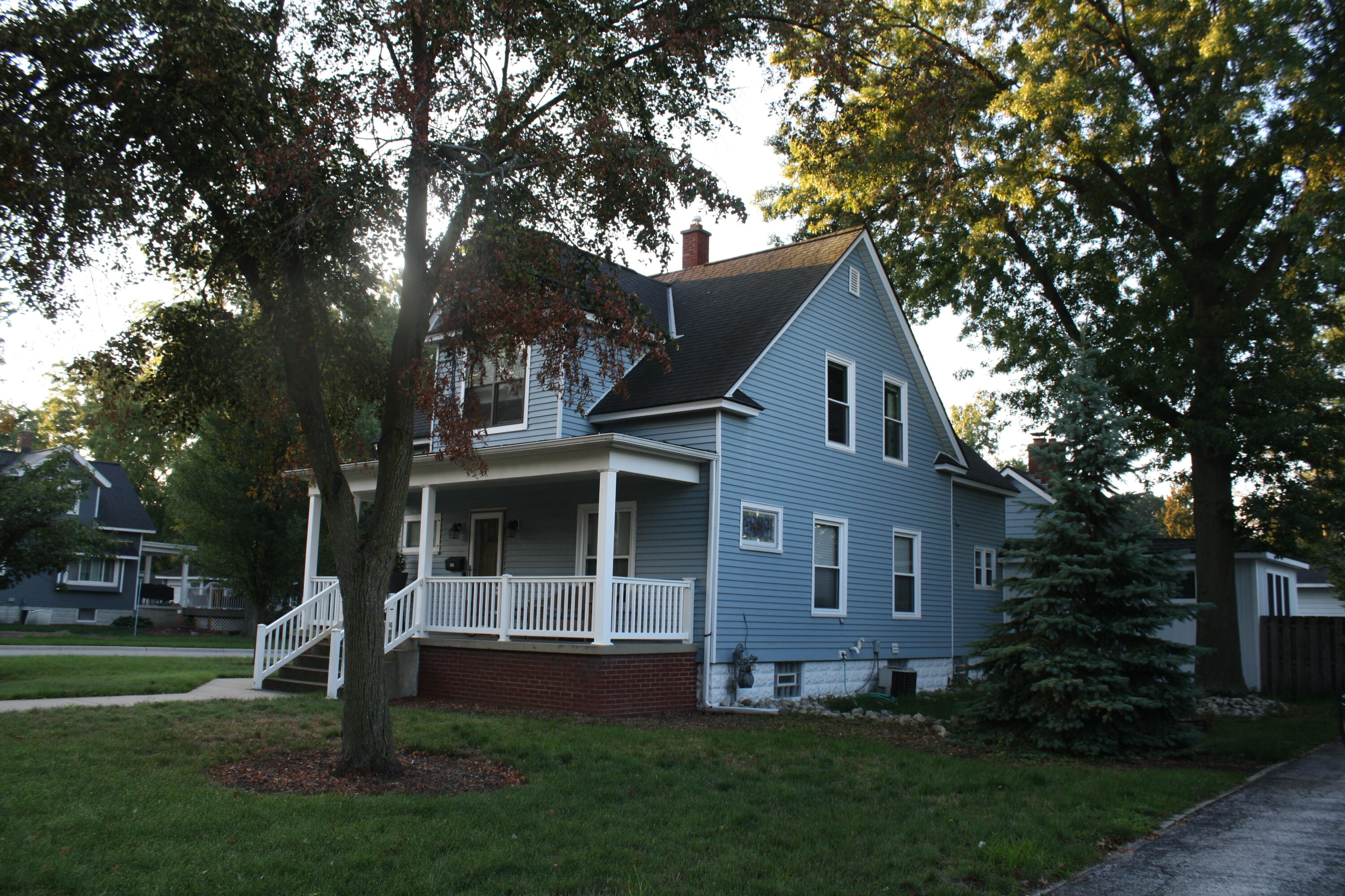 522 E Lincoln Avenue Zeeland MI 49464