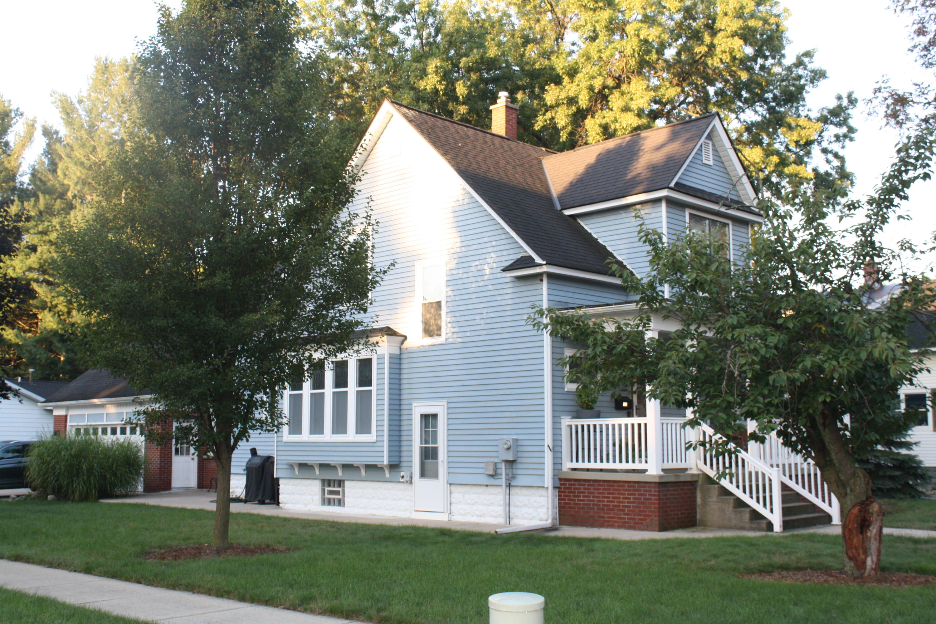 522 E Lincoln Avenue Zeeland MI 49464