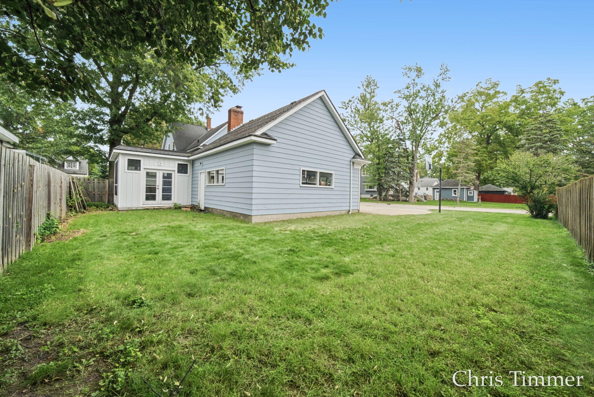 522 E Lincoln Avenue Zeeland MI 49464