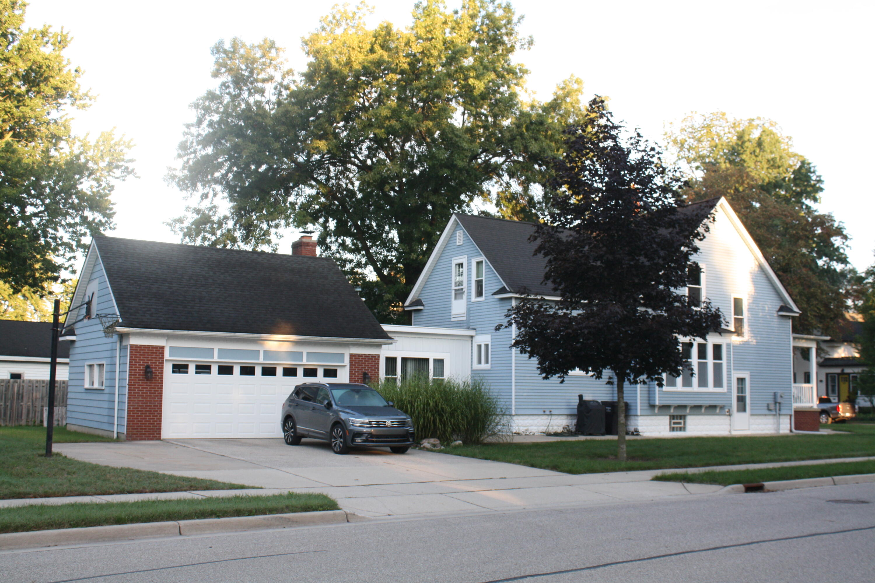 522 E Lincoln Avenue Zeeland MI 49464