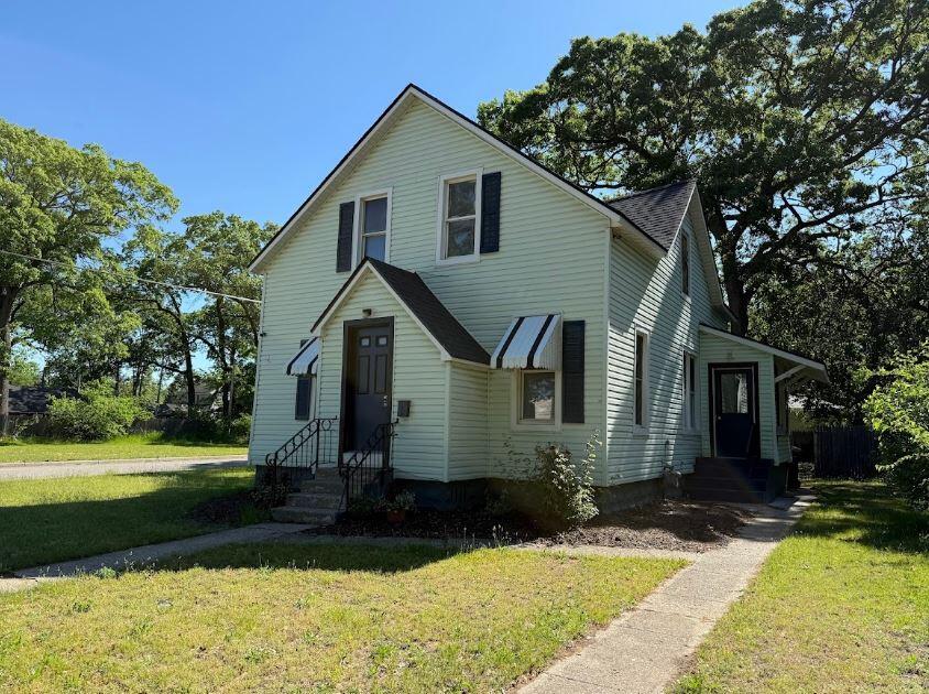 1872 Commerce Street Muskegon MI 49441
