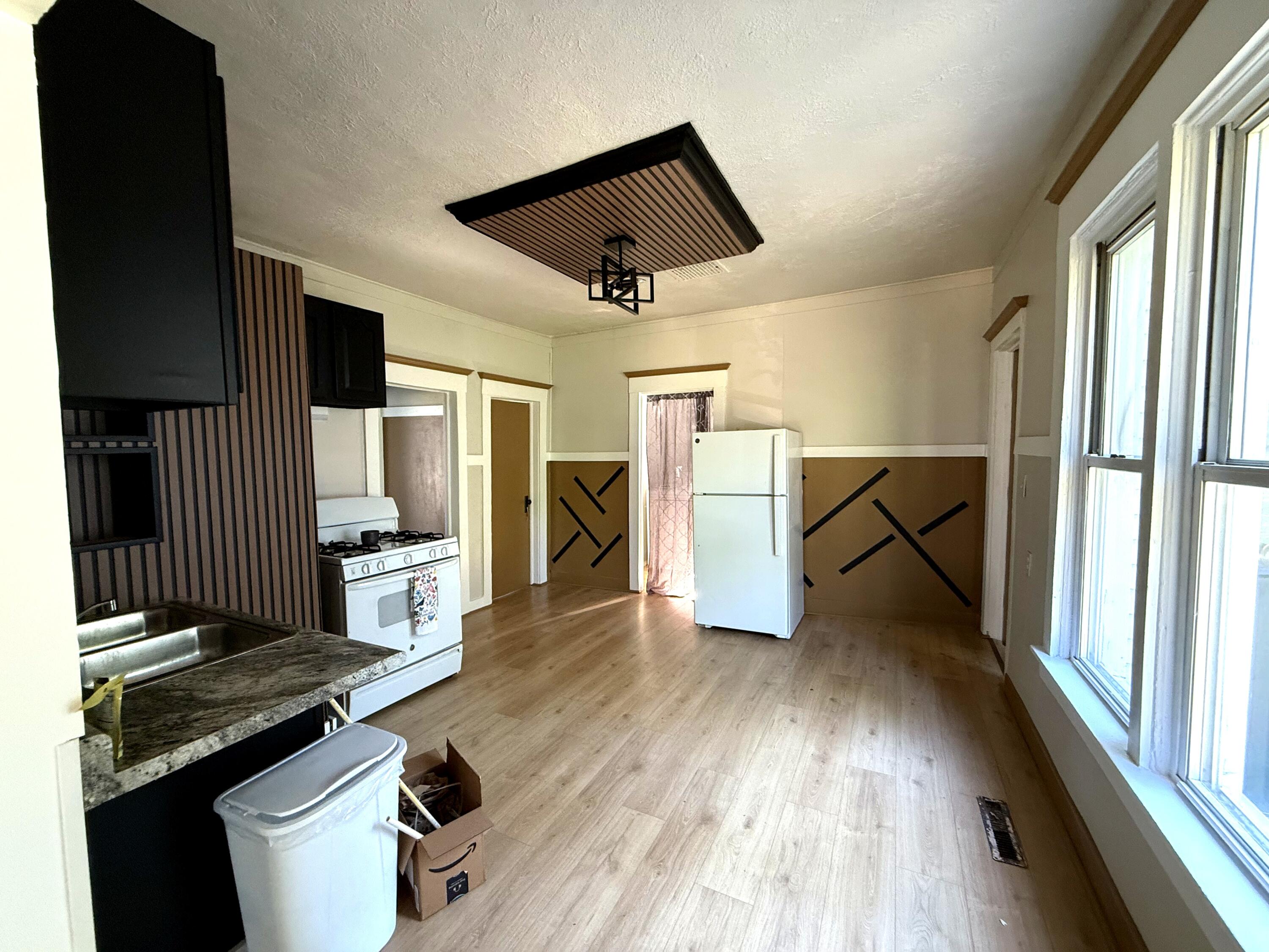1872 Commerce Street Muskegon MI 49441