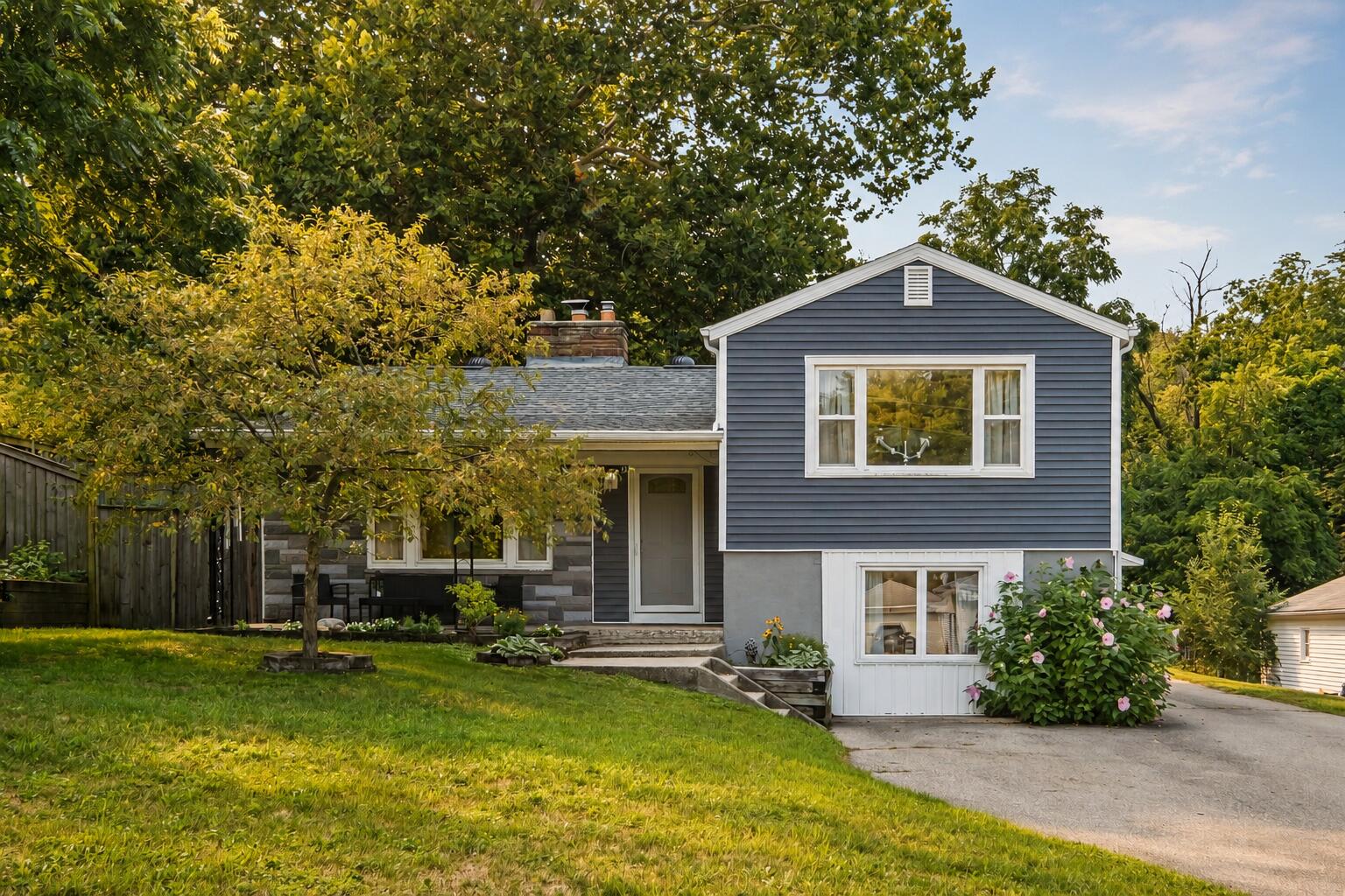 2935 Gerald Avenue NE Grand Rapids MI 49505