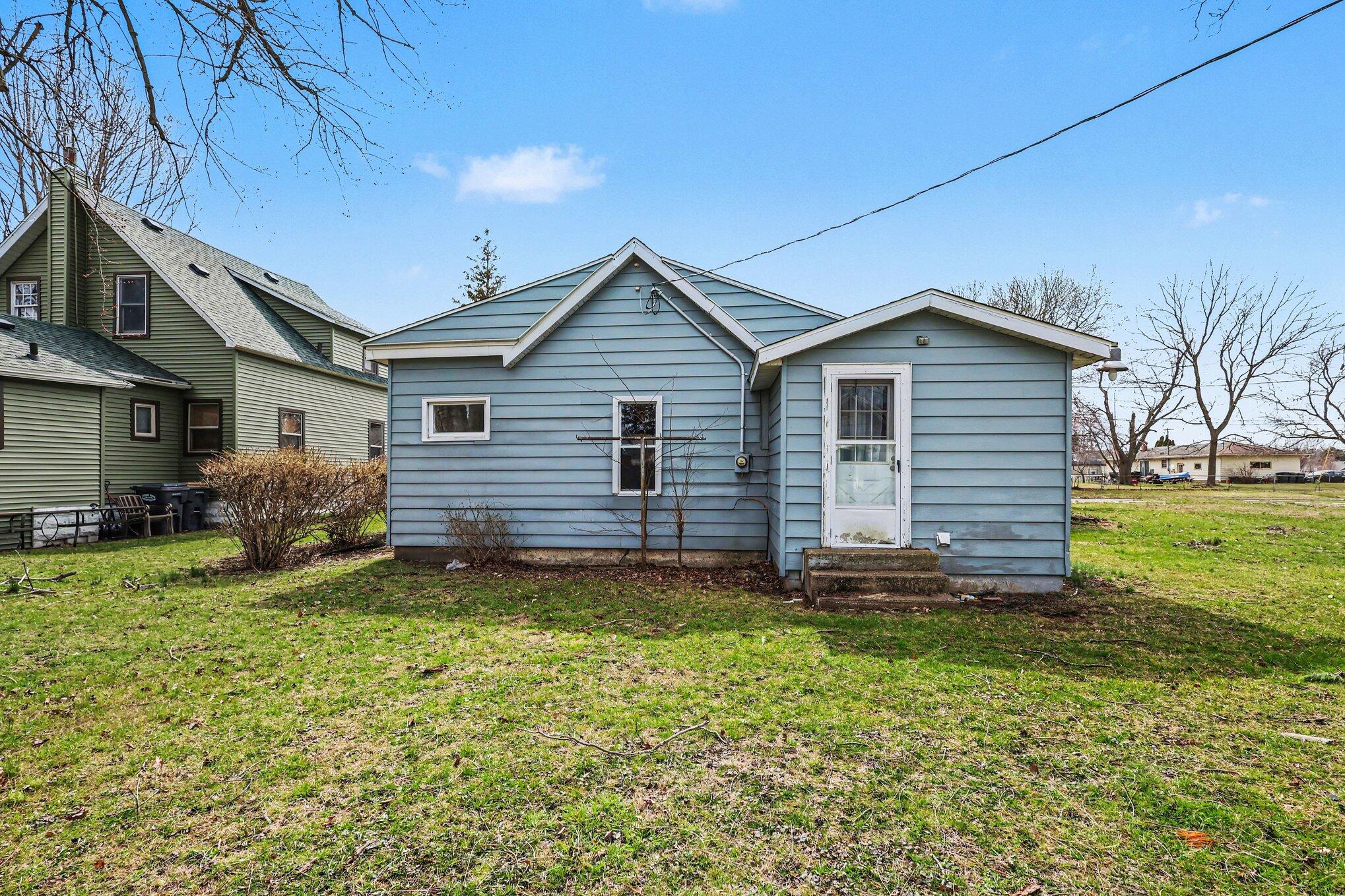 319 Fruit Street South Haven MI 49090