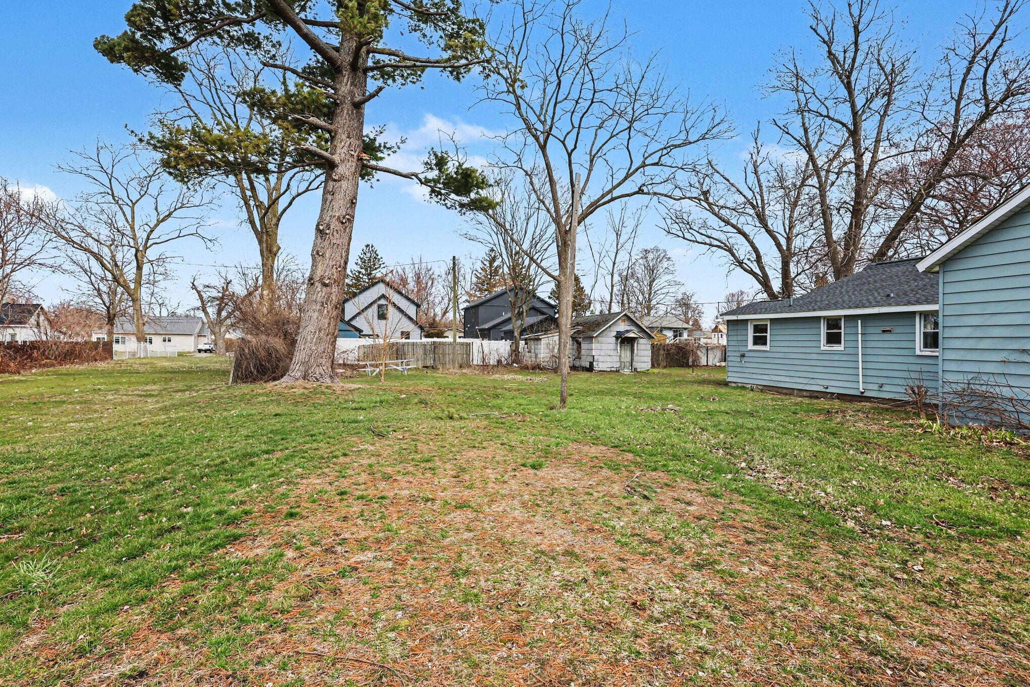 319 Fruit Street South Haven MI 49090
