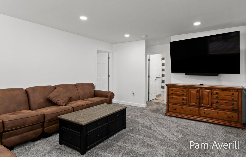 1156 Oaklea Avenue Muskegon MI 49442
