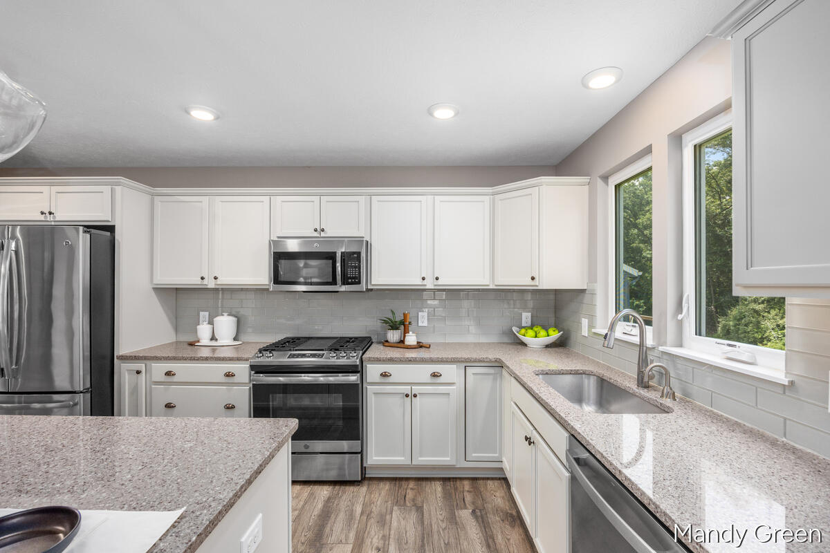 495 Highlander Drive NE Rockford MI 49341