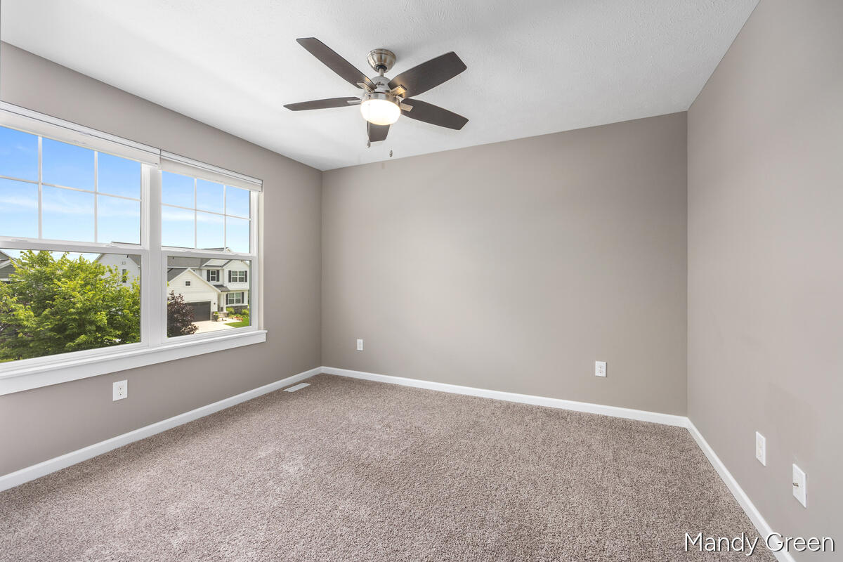 495 Highlander Drive NE Rockford MI 49341