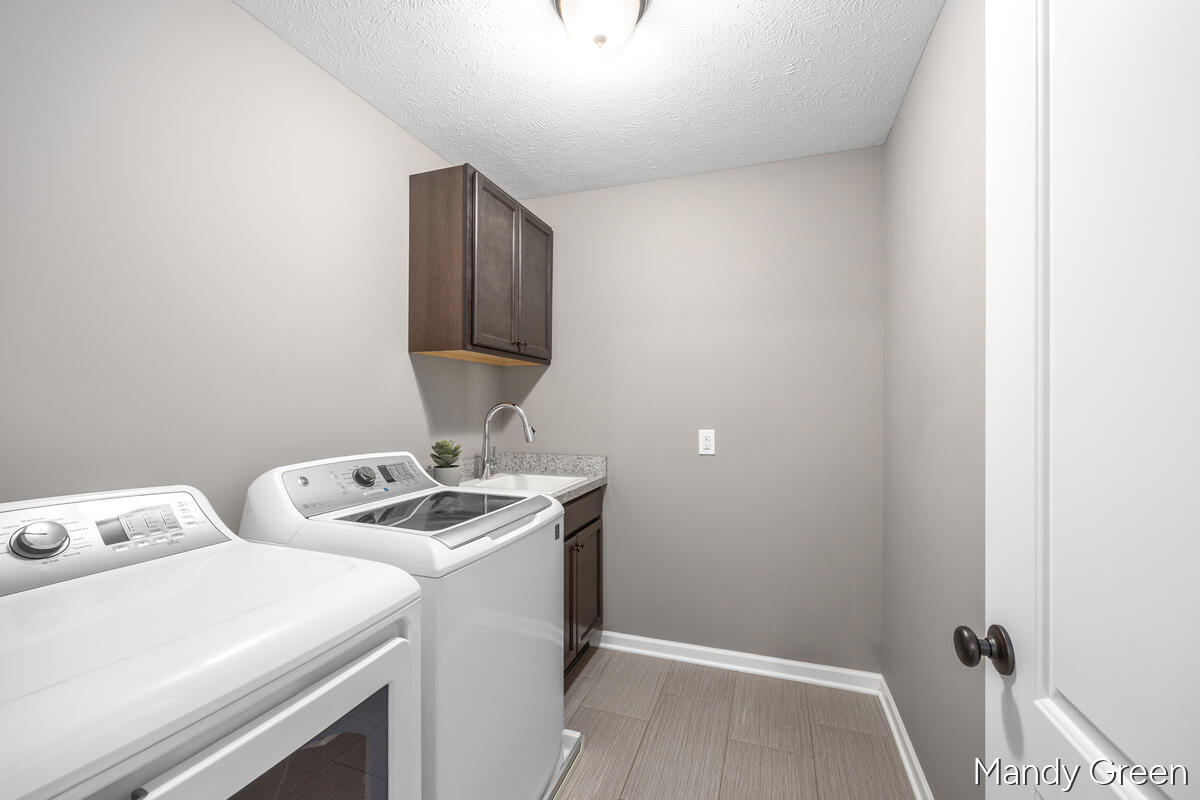 495 Highlander Drive NE Rockford MI 49341