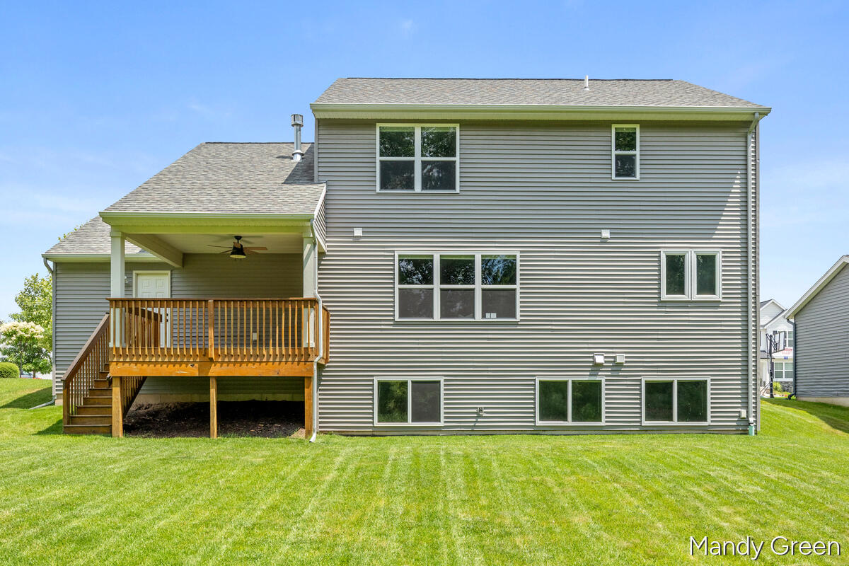 495 Highlander Drive NE Rockford MI 49341