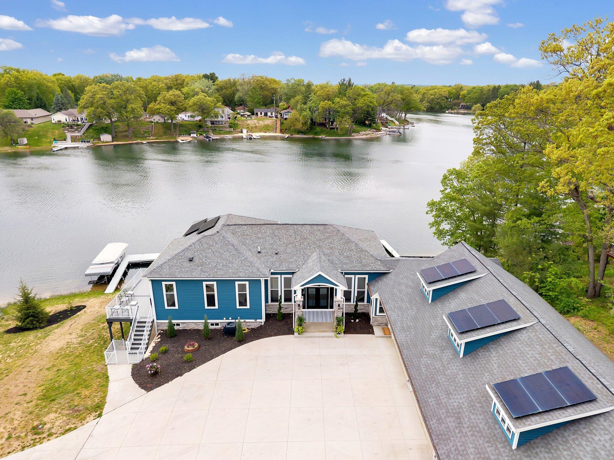3443 Manderley Drive NE Grand Rapids MI 49525