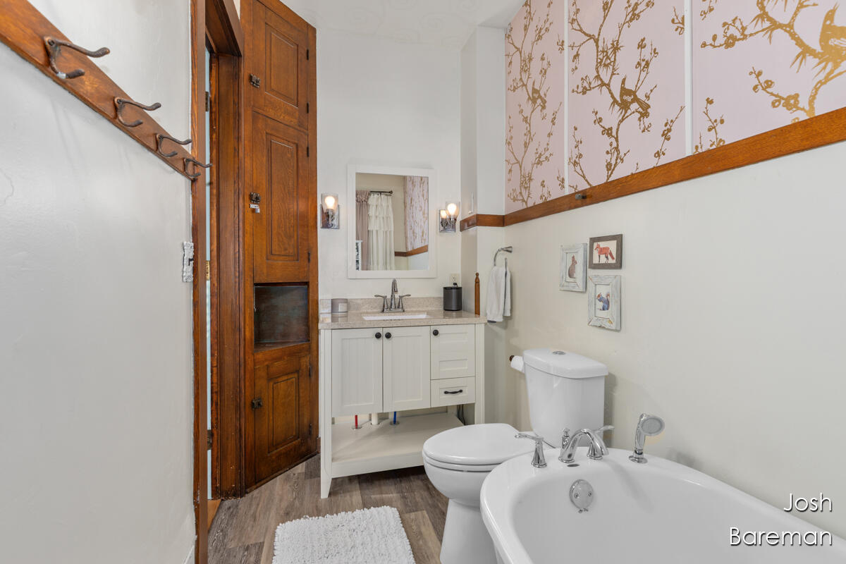 529 Fountain Street NE Grand Rapids MI 49503