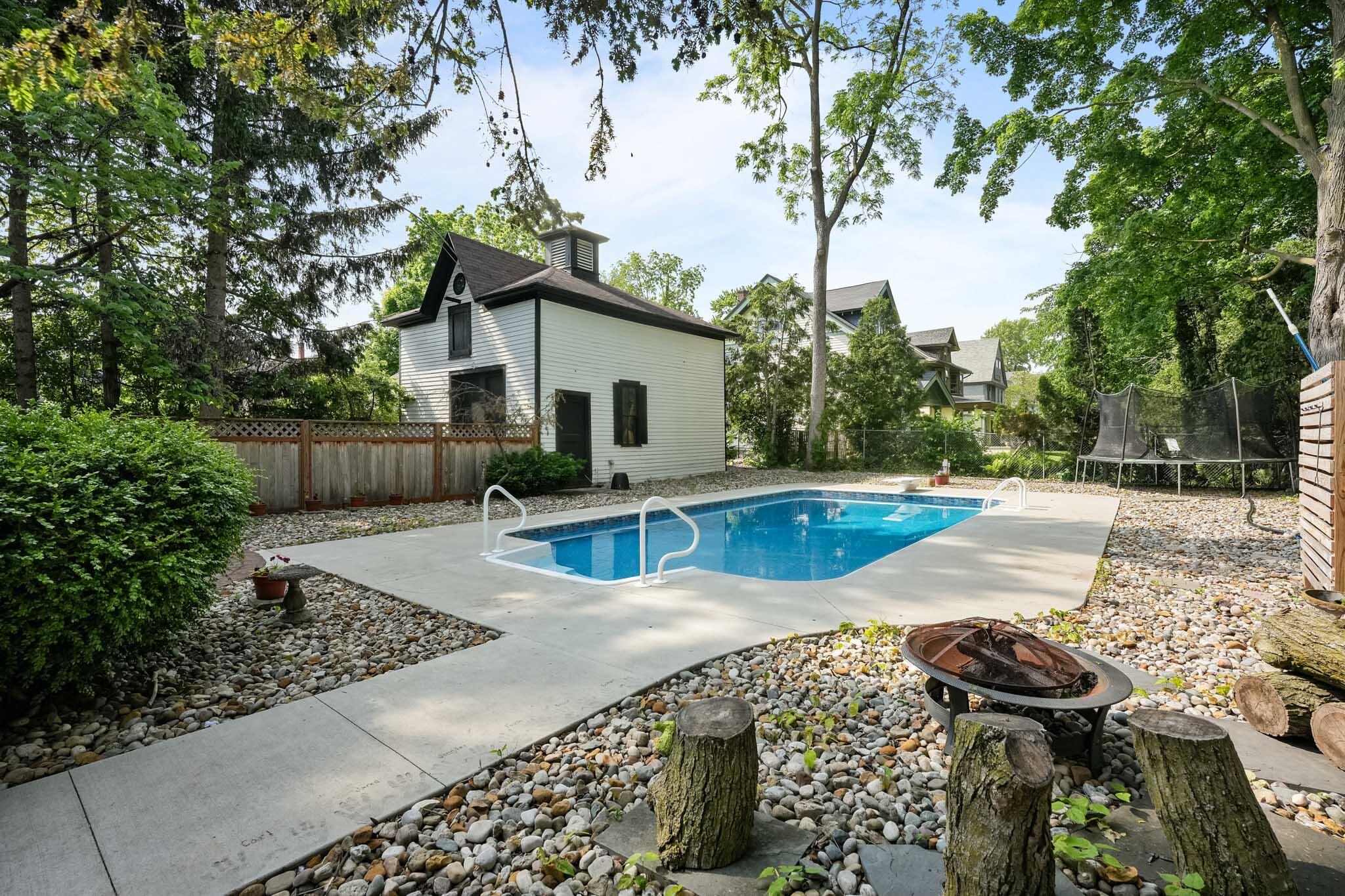 529 Fountain Street NE Grand Rapids MI 49503