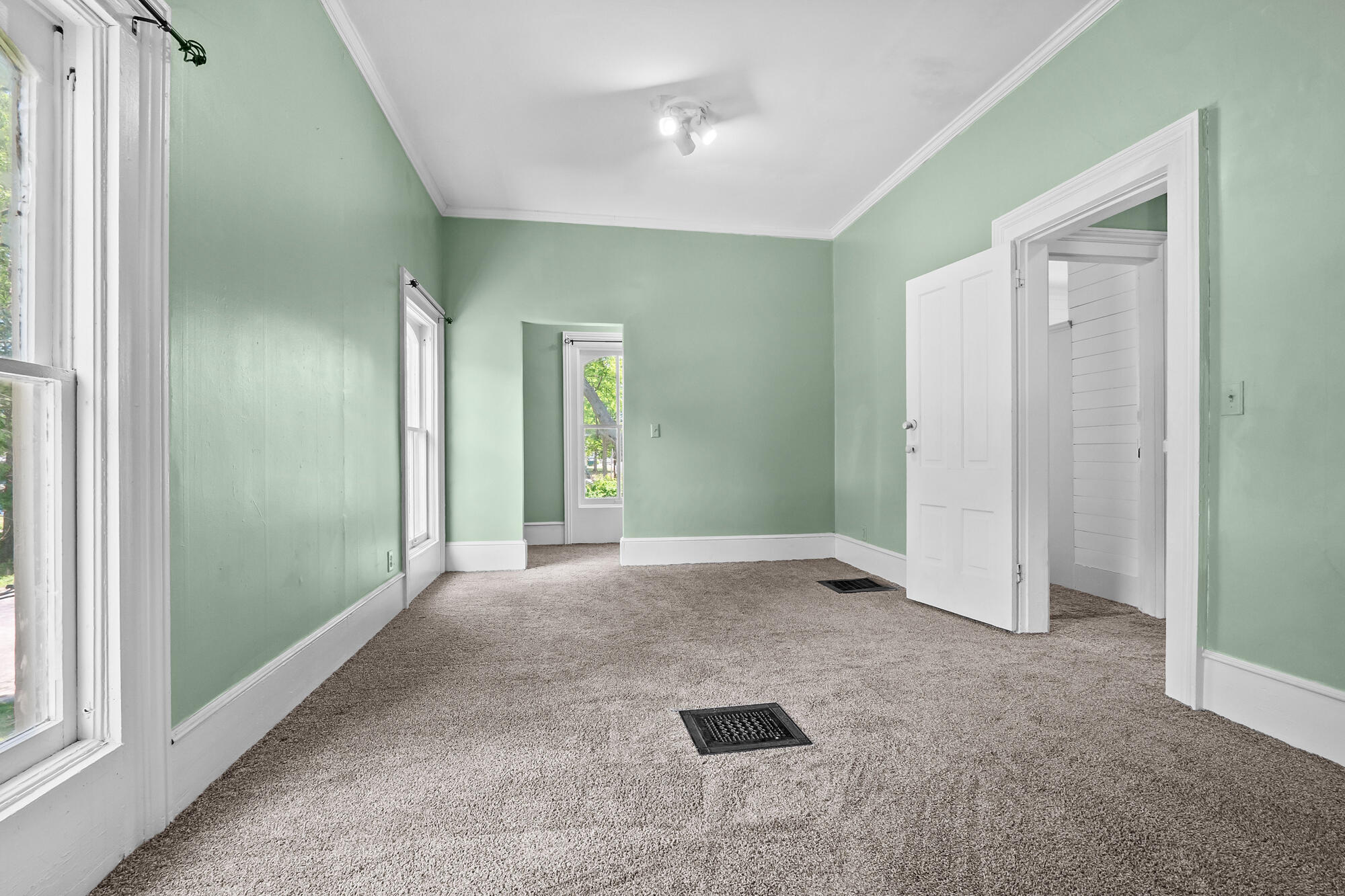 434 N Broadway Street Cassopolis MI 49031