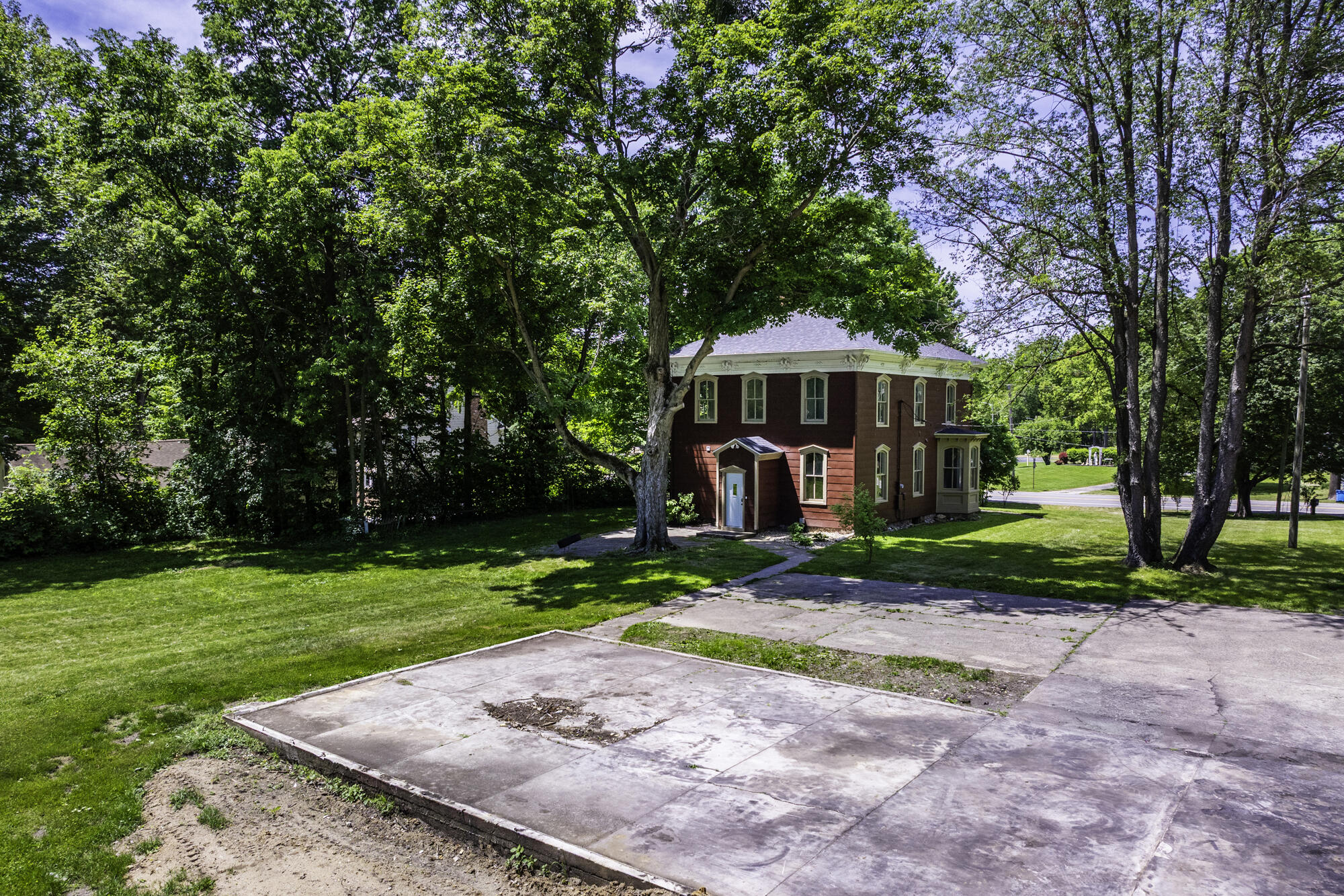 434 N Broadway Street Cassopolis MI 49031
